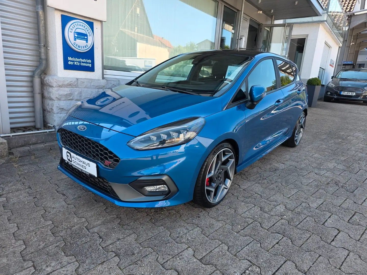 Ford Fiesta ST mit LEDER EXKLUSIV-PAKET Bleu - 1
