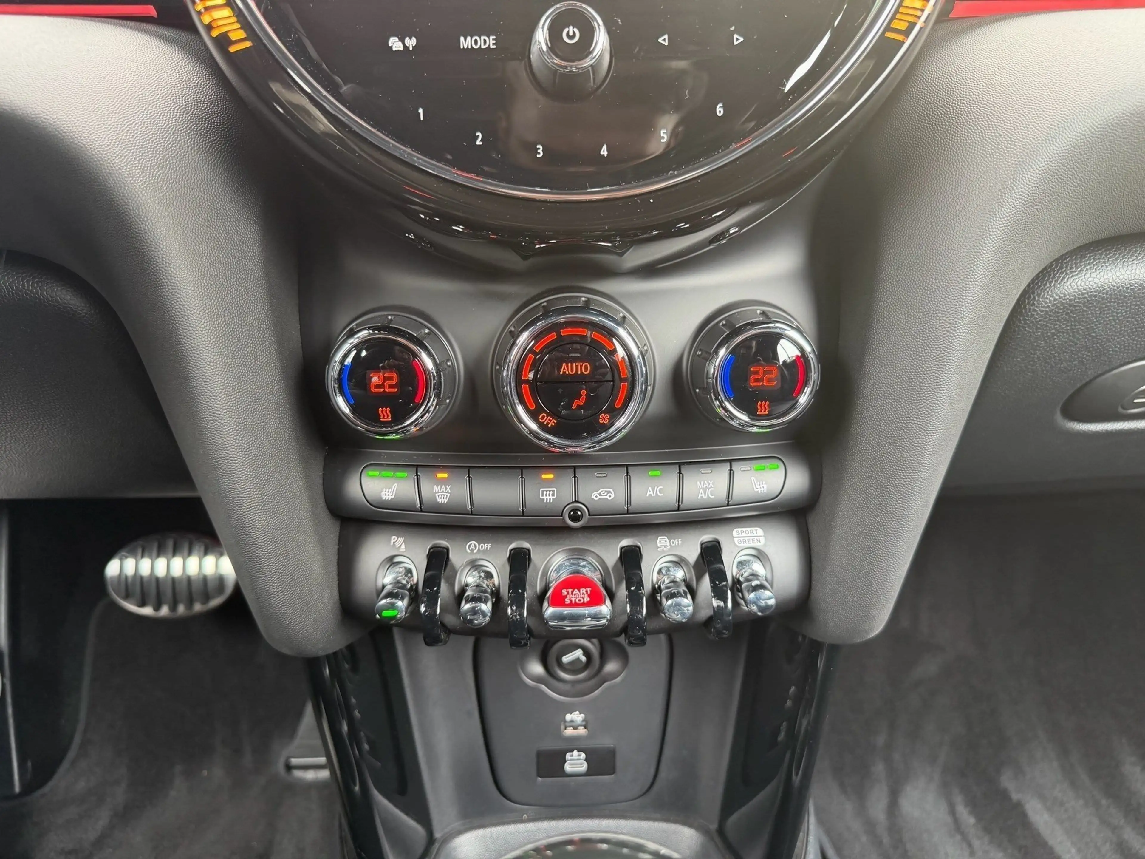 MINI Cooper S Cabrio Cooper S Cabrio HUD RFK NAVI LED Sound Syst. LM — photo 13