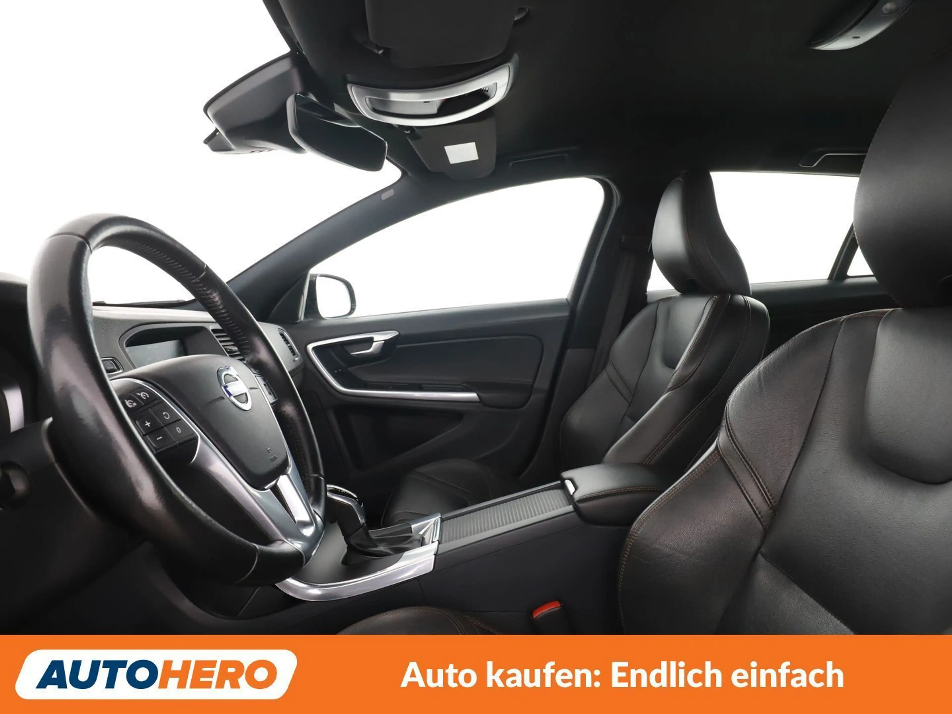 Volvo V60 Cross Country 2.0 D3 Business — photo 10