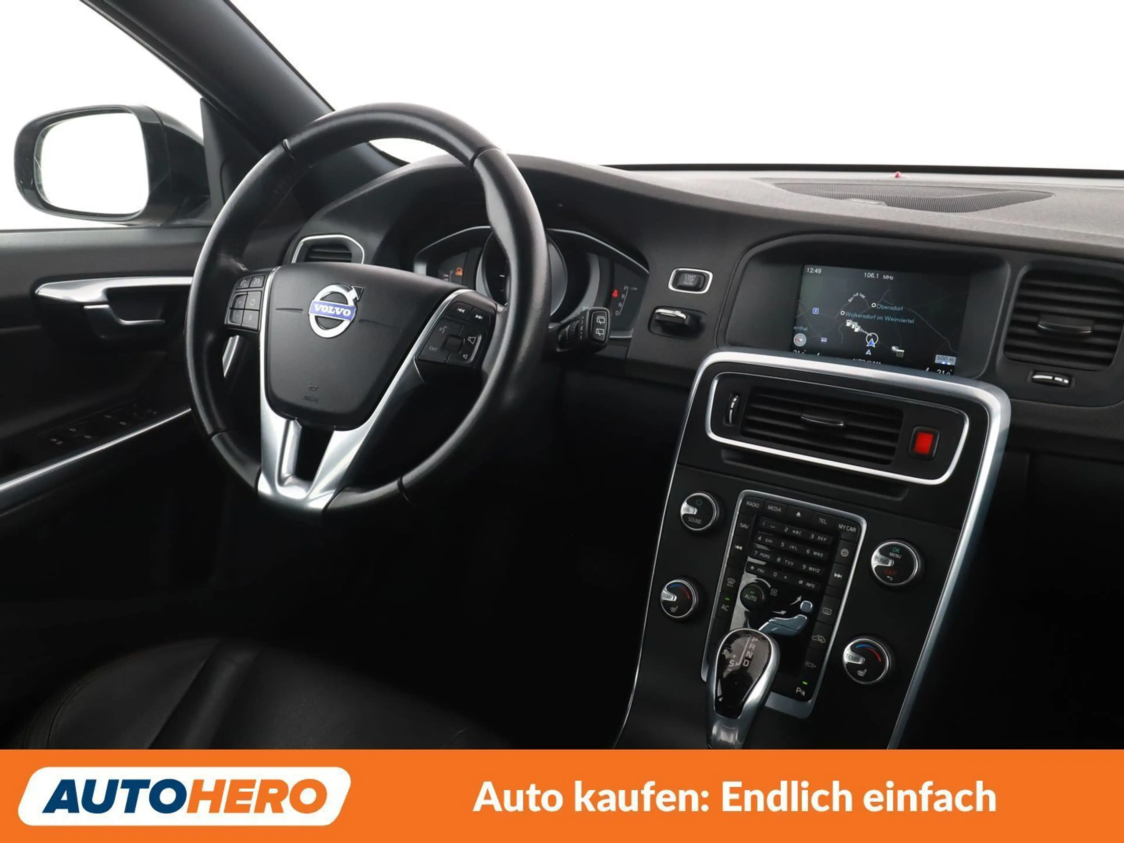 Volvo V60 Cross Country 2.0 D3 Business — photo 13