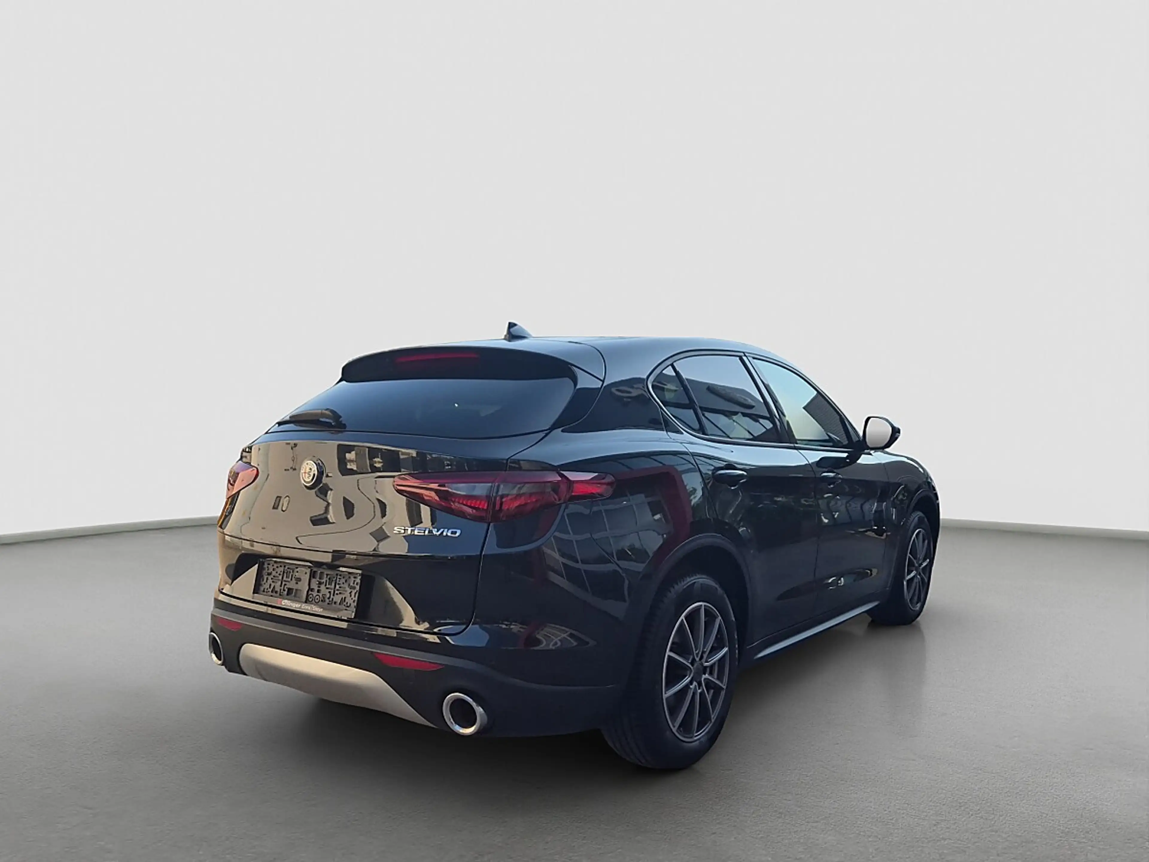 Alfa Romeo Stelvio Magnifica 2,2 ATX AWD — photo 4