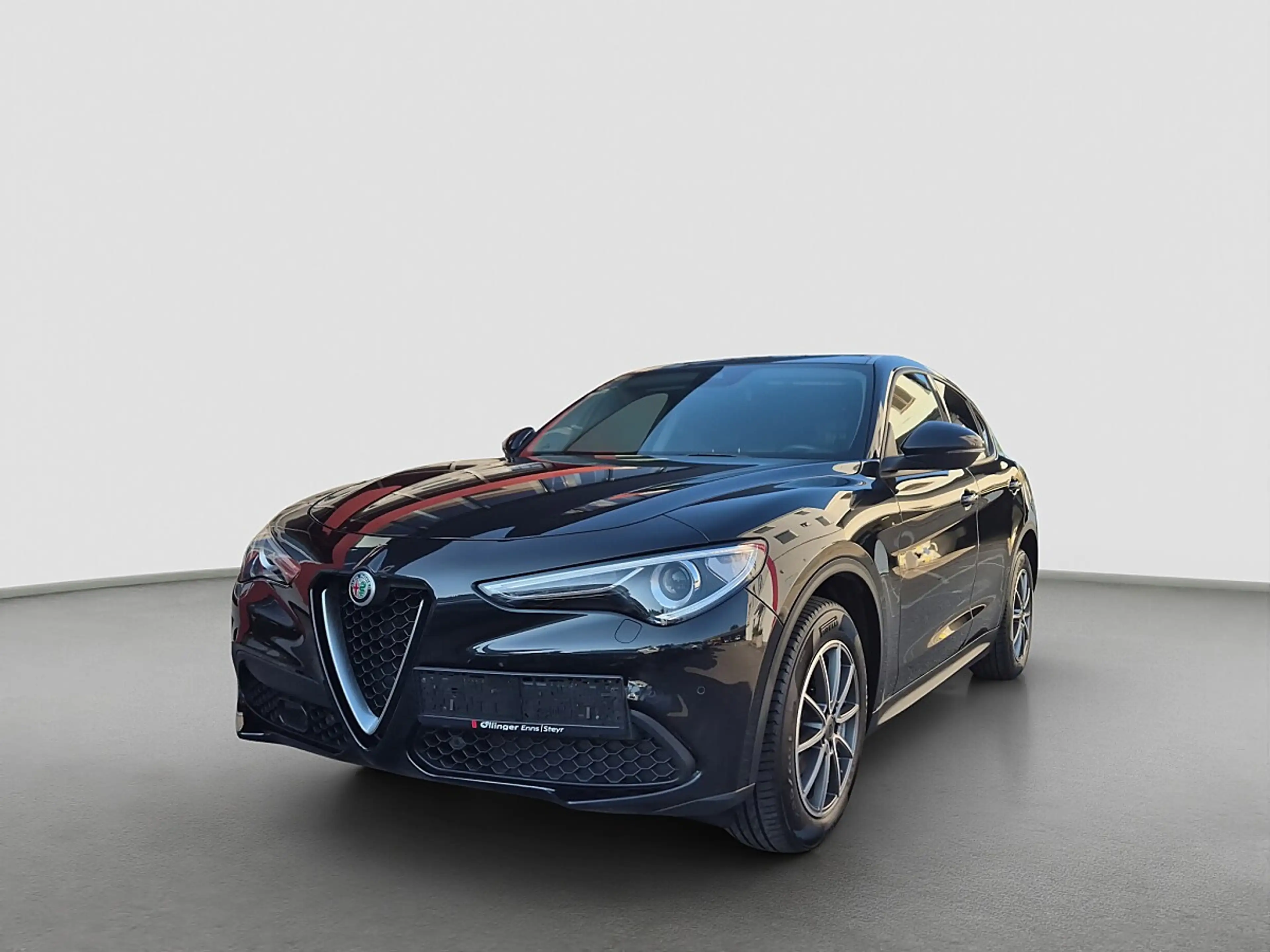 Alfa Romeo Stelvio Magnifica 2,2 ATX AWD — photo 2
