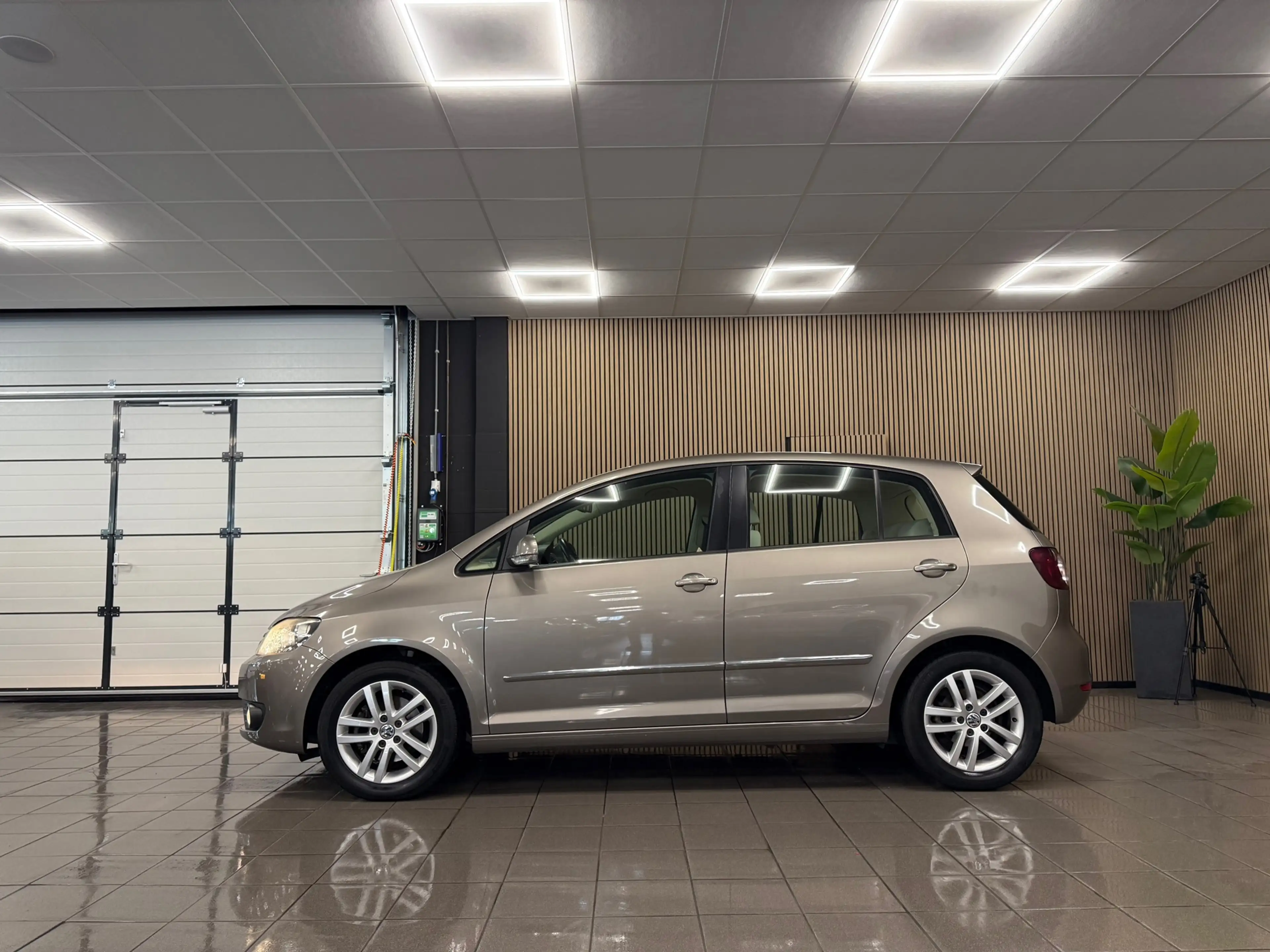 Volkswagen Golf Plus 1.4 TSI Highline * Trekhaak / Parkeersensoren / Cr — photo 2