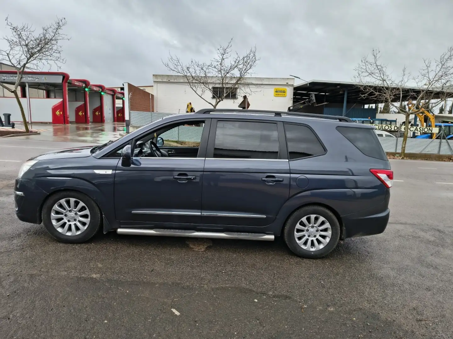 SsangYong Rodius 2.0e-Xdi Premium Gris - 2