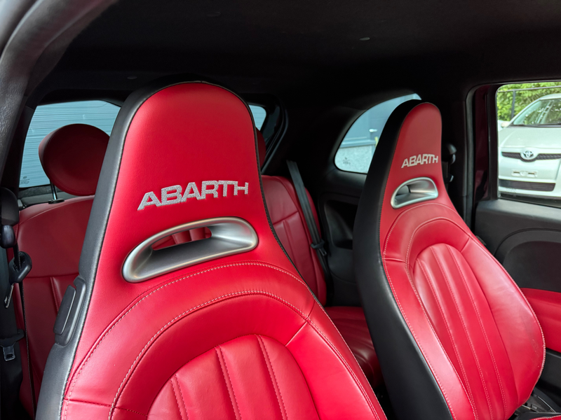 Abarth 595 Turismo 1.4 T-Jet Turismo CarPlay — photo 12