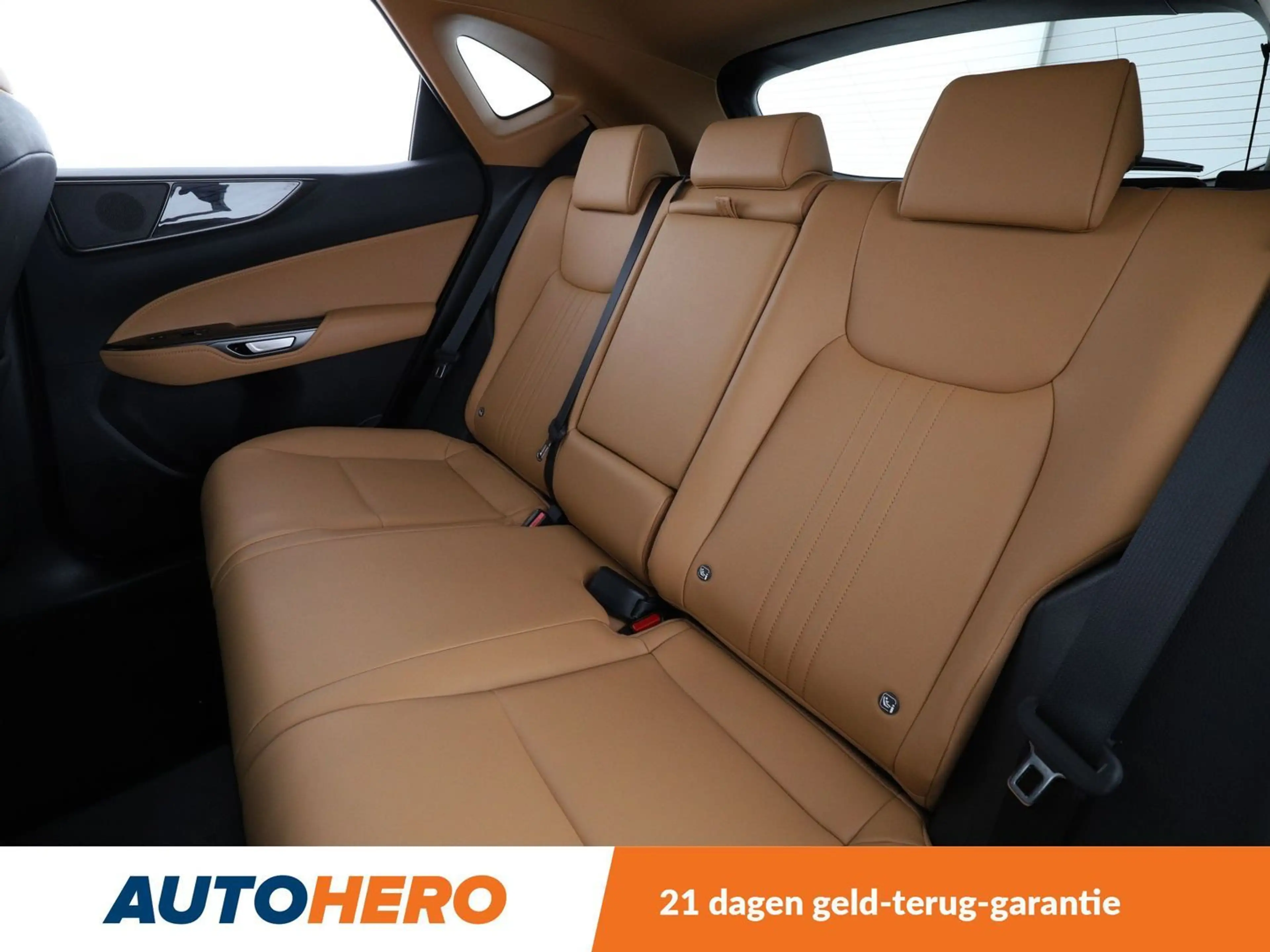 Lexus NX 450h+ NX 450h+ E-Four Luxury Line — photo 14