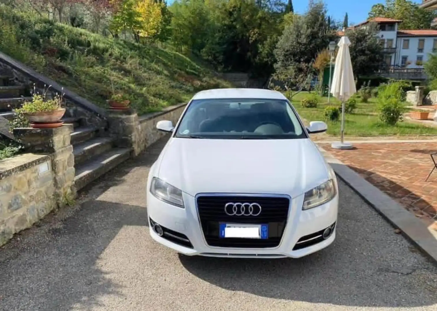 Audi A3 A3 5p 1.9 tdi Ambition 100cv tiptronic Blanc - 1