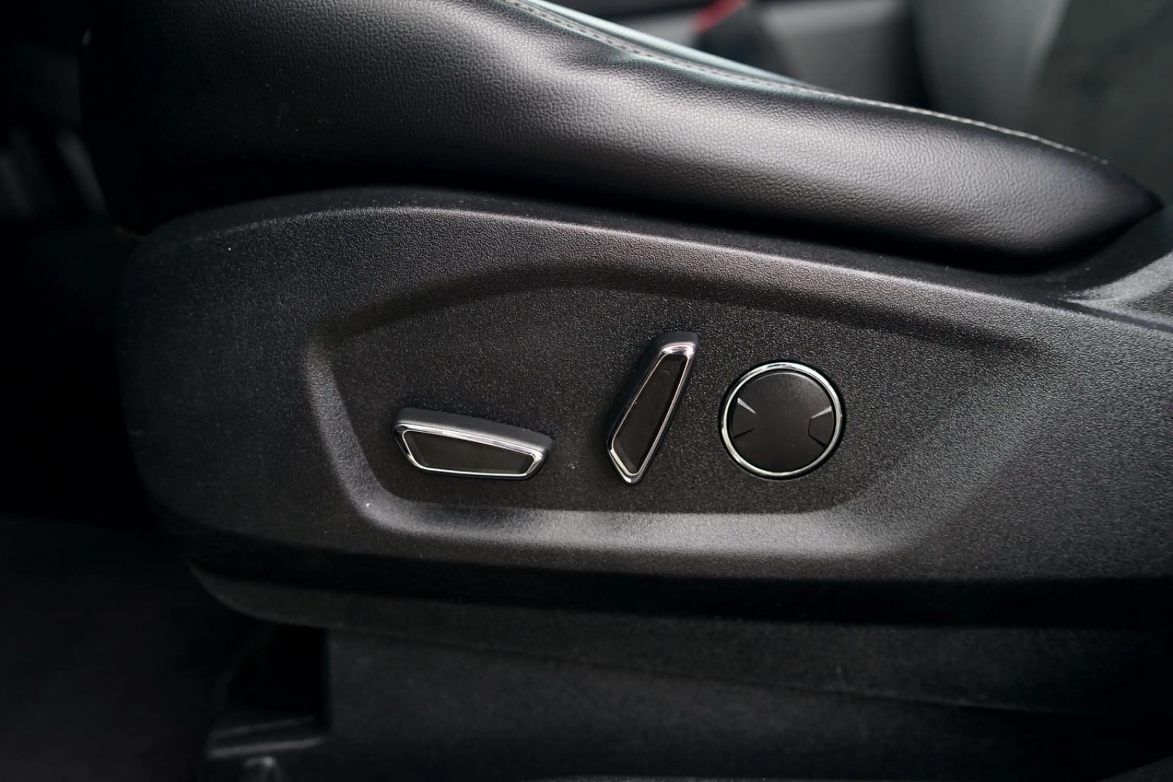 Ford Edge ST-Line 4x4 AHK Kamera Panorama CarPlay Nav — photo 13