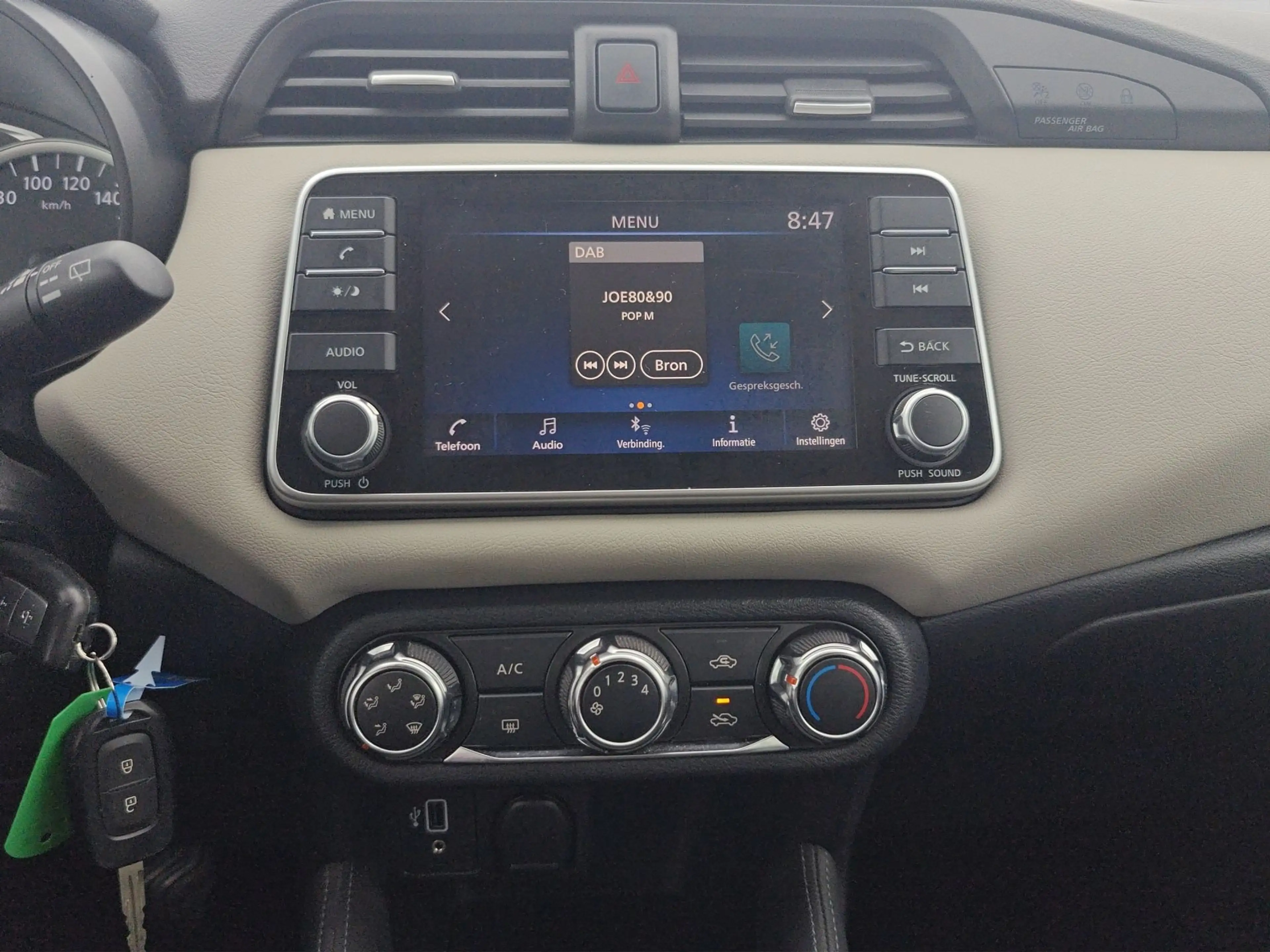 Nissan Micra IG-T Acenta — photo 14