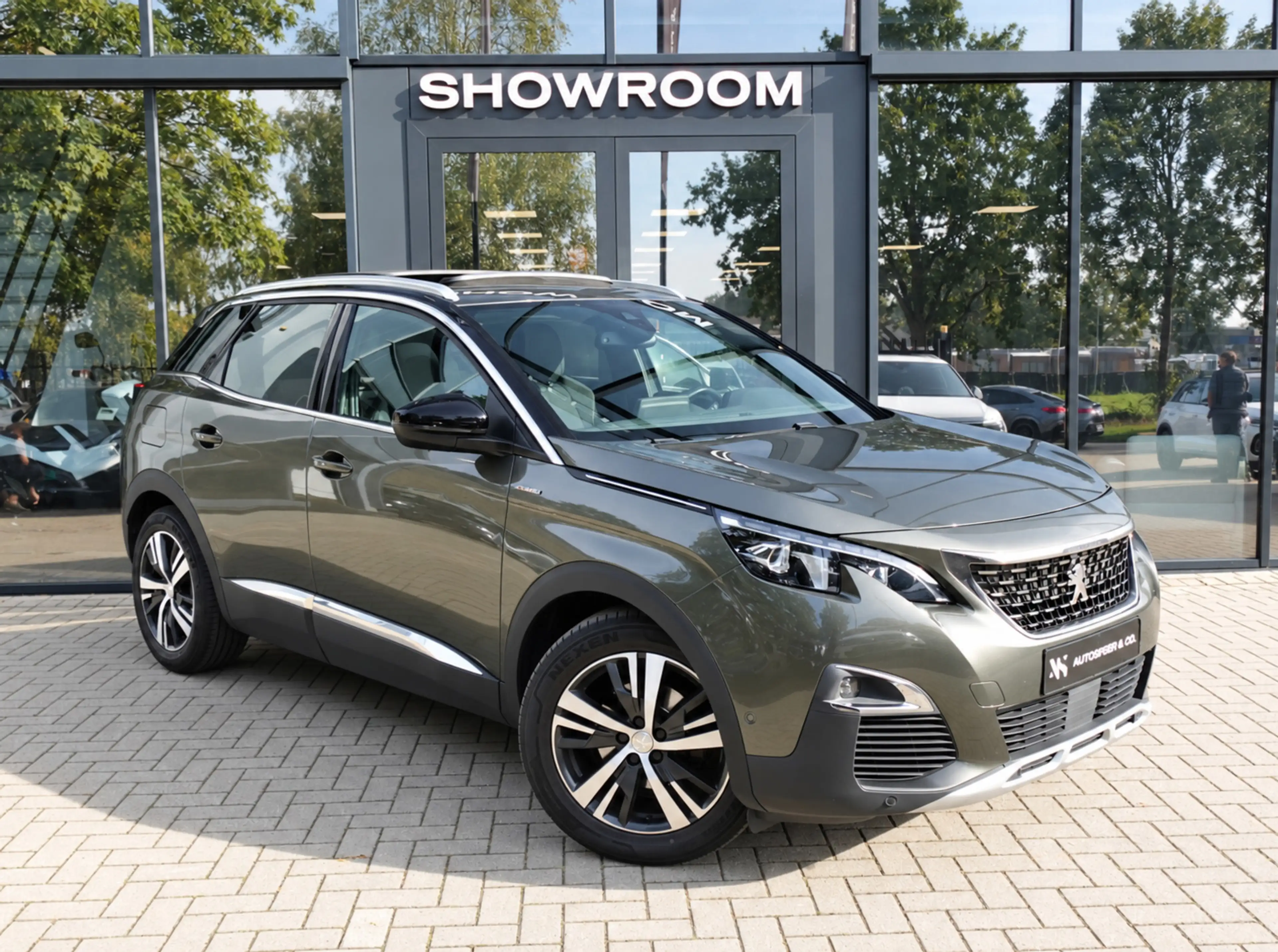 Peugeot 3008 GT 1.2 PureTech Allure PANO CAM NAVI VOL — photo 3