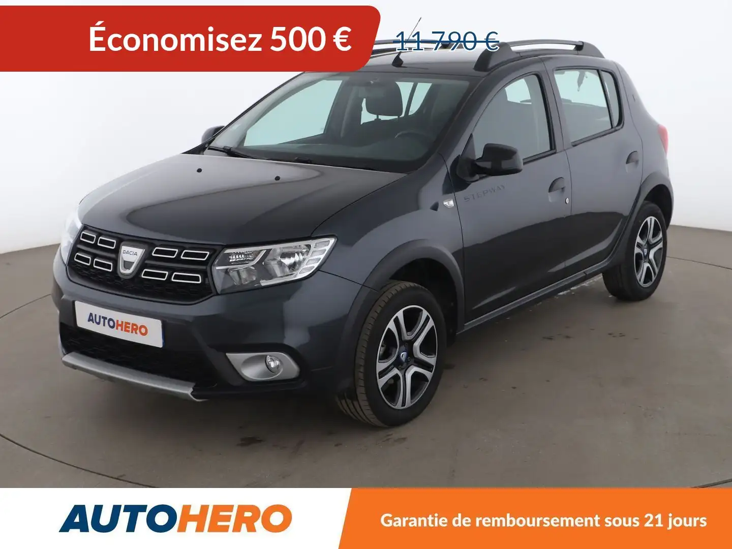 Dacia Sandero 1.0 TCe 15 ans Gris - 1