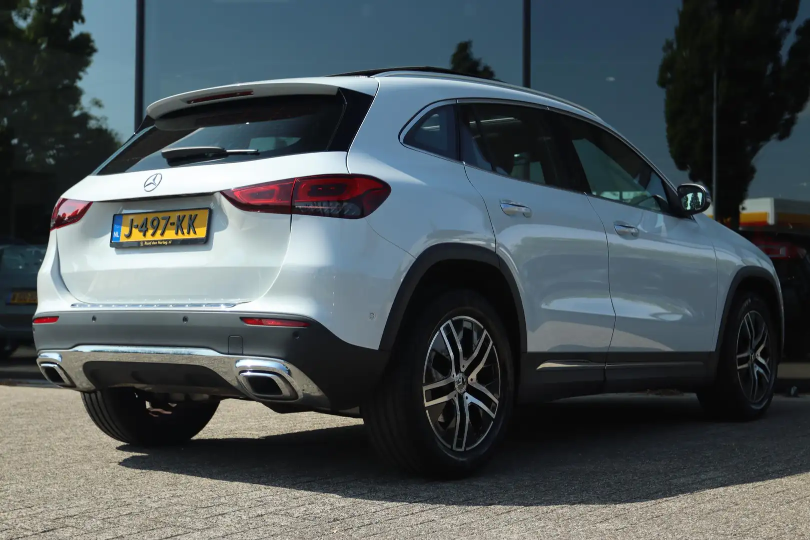 Mercedes-Benz GLA 200 AUT. BUSINESS SOLUTION LUXURY | PANO | MATRIX LED Wit - 2