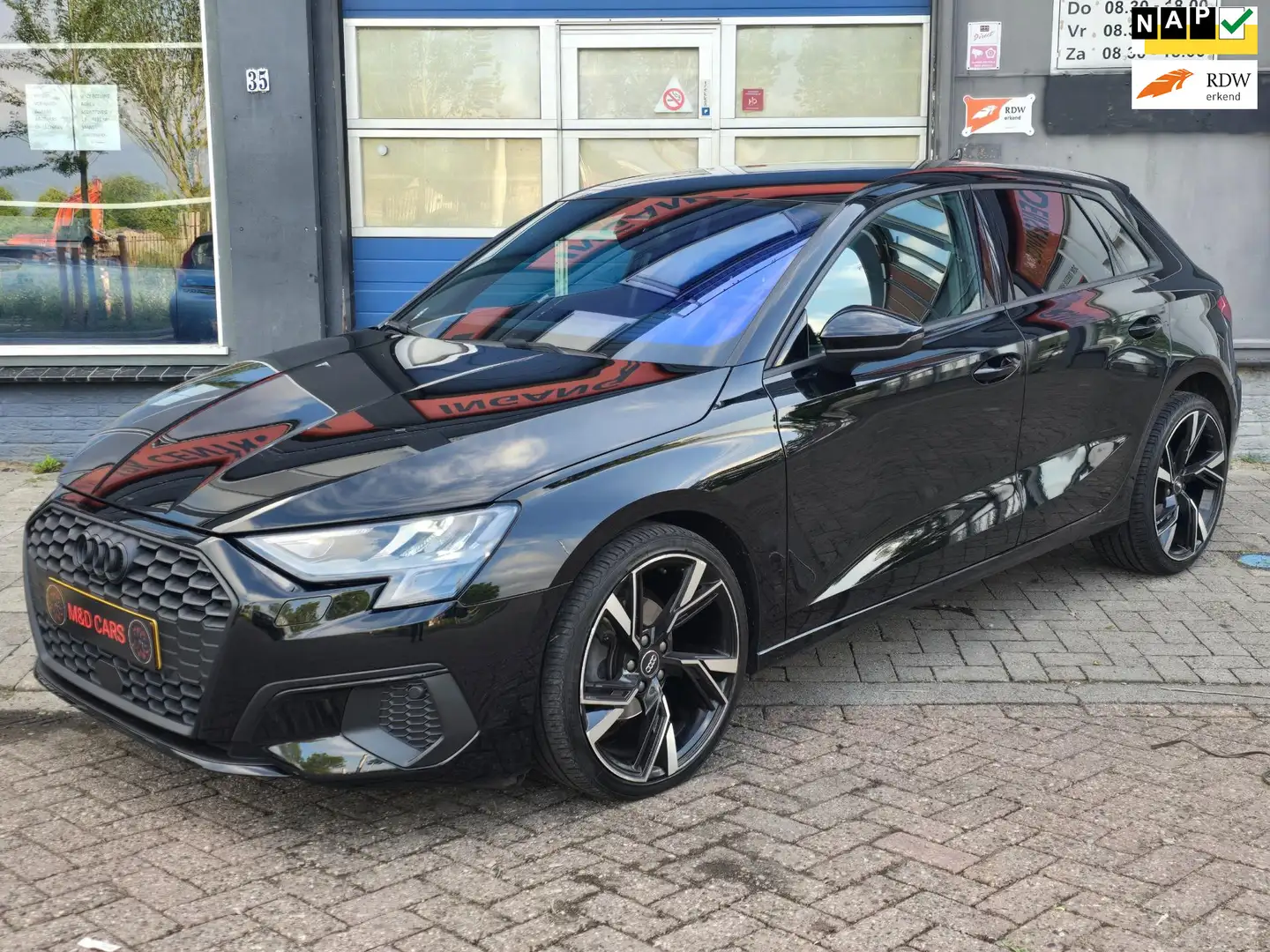Audi A3 Sportback 30 TFSI Pro Line AUTOMAAT NAP AIRCO CR C Schwarz - 1