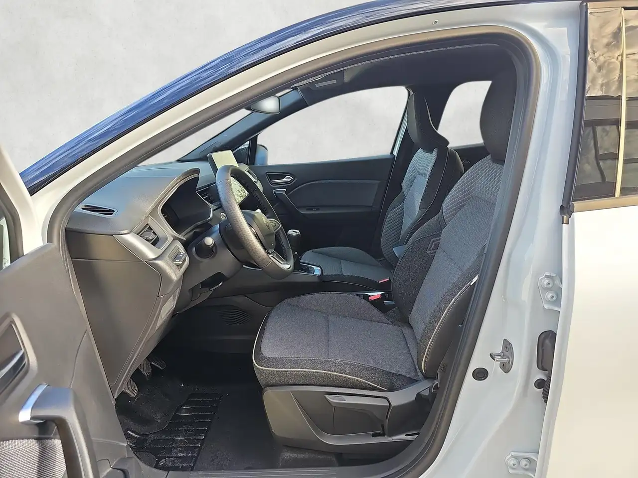 Renault Captur 140 Mild-Hybrid Techno 360Grad Kamera Nav 10