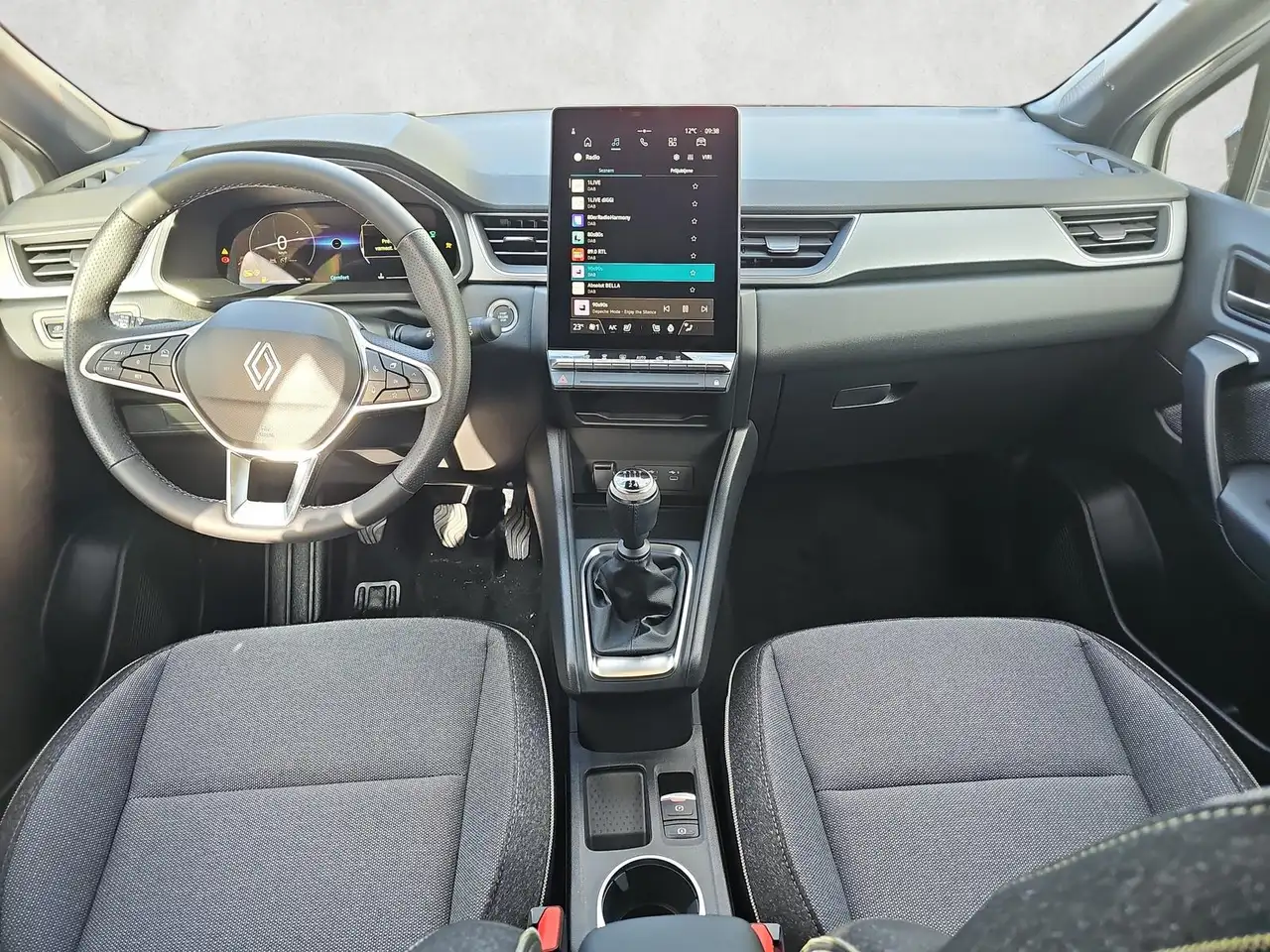 Renault Captur 140 Mild-Hybrid Techno 360Grad Kamera Nav 12