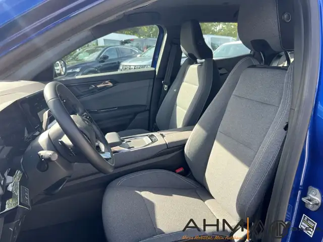 Renault Austral view 11