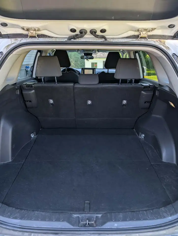 Toyota RAV 4 снимка Toyota RAV 4