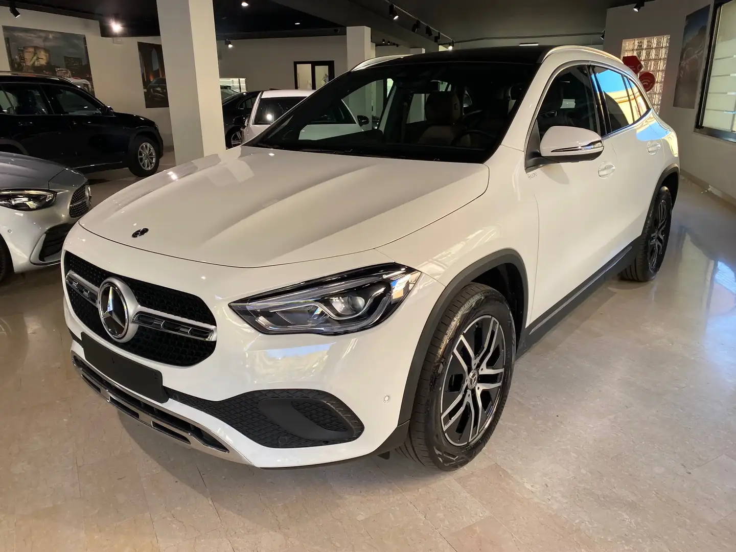 Mercedes-Benz GLA 220 GLA 220 d Sport Plus 4matic auto Bianco - 1