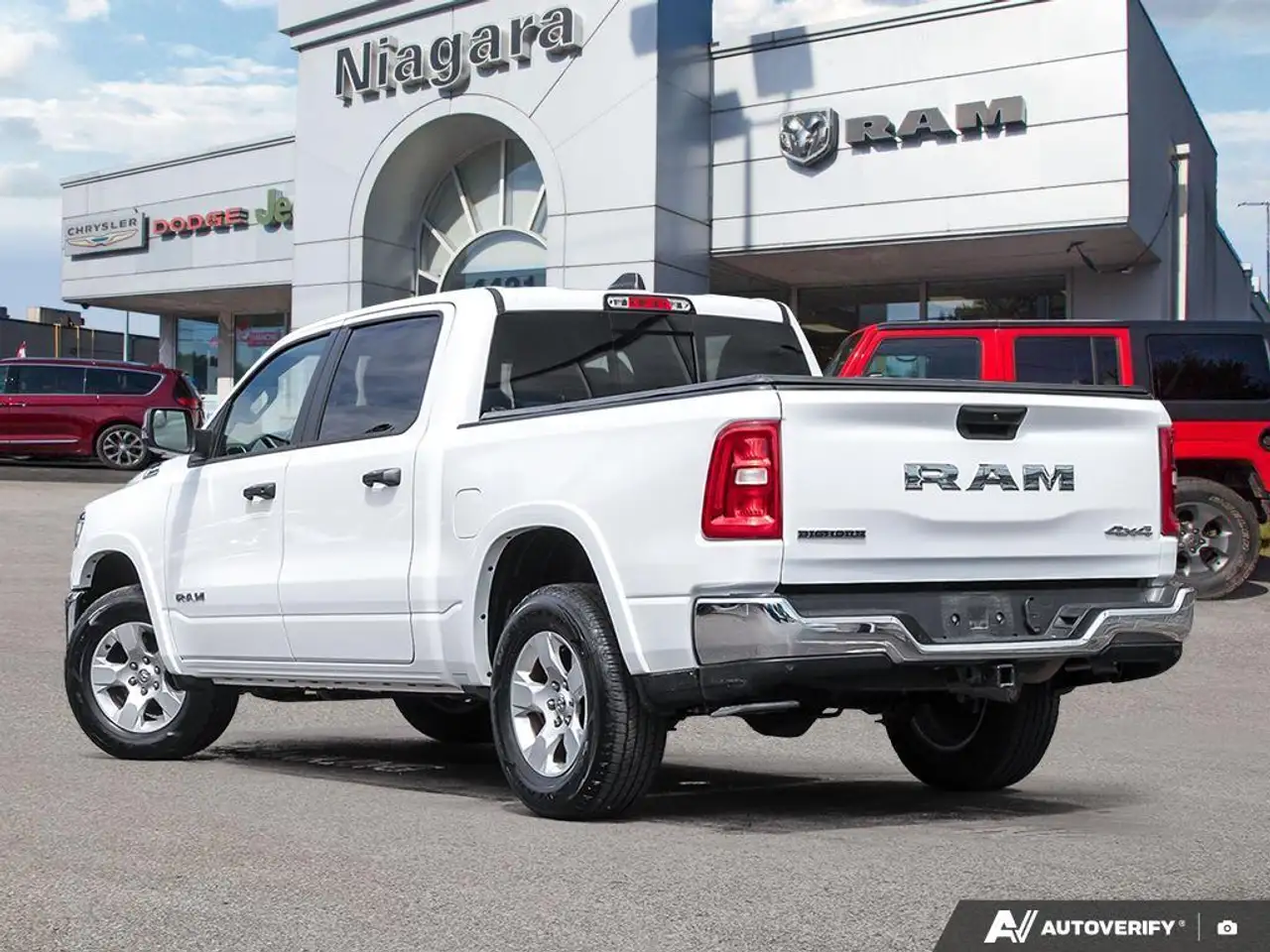 RAM 1500 снимка RAM 1500