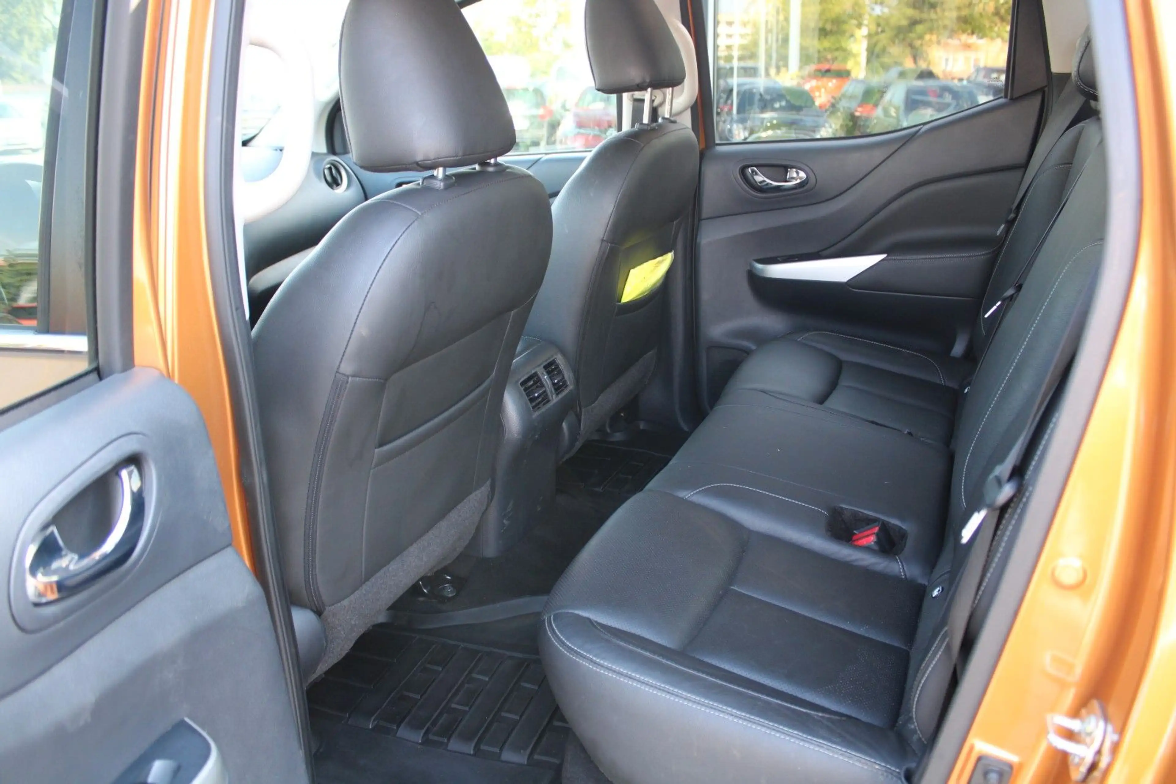 Nissan Navara NP300 Tekna Double Cab 4x4 Navi Automatik — photo 12