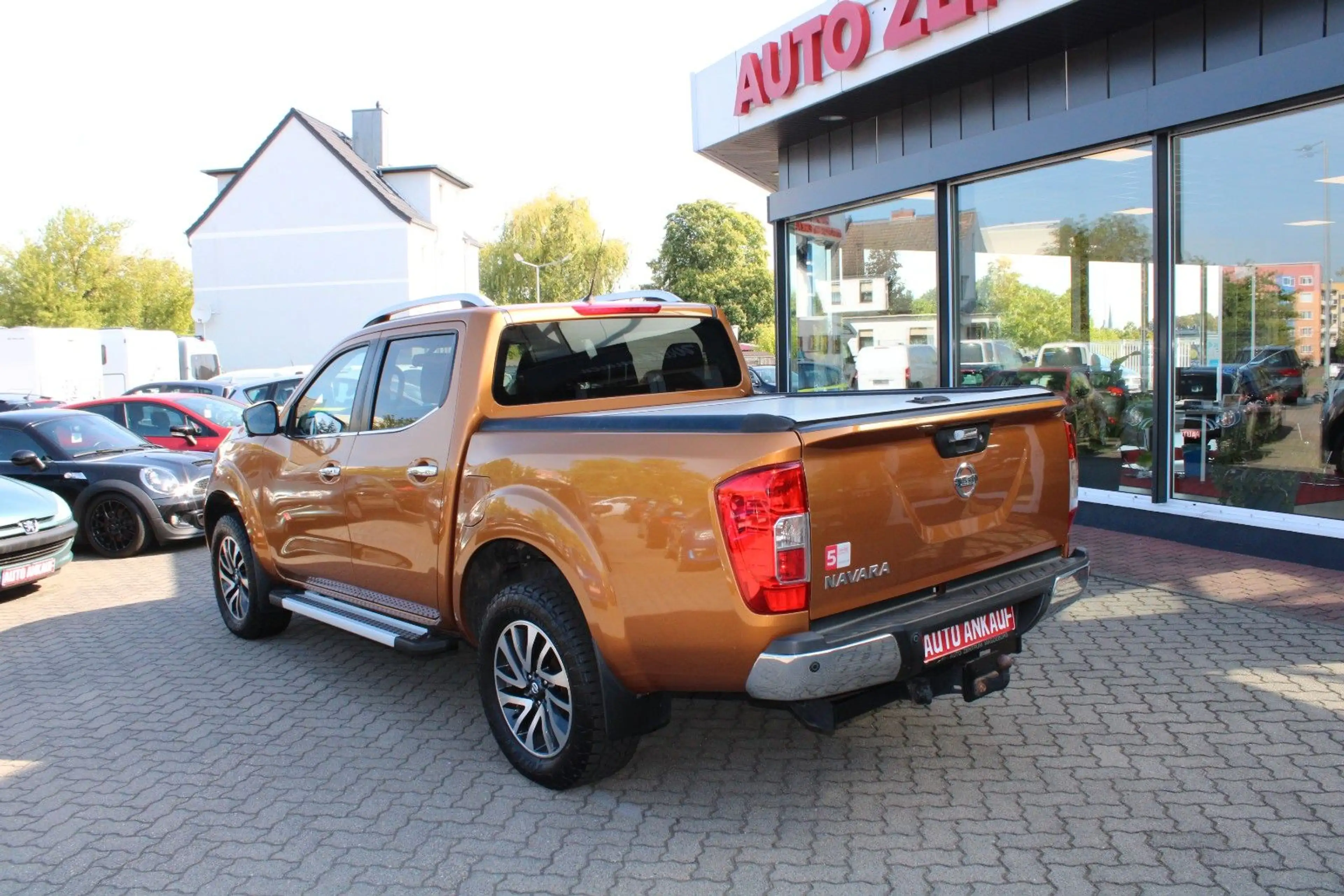Nissan Navara NP300 Tekna Double Cab 4x4 Navi Automatik — photo 8