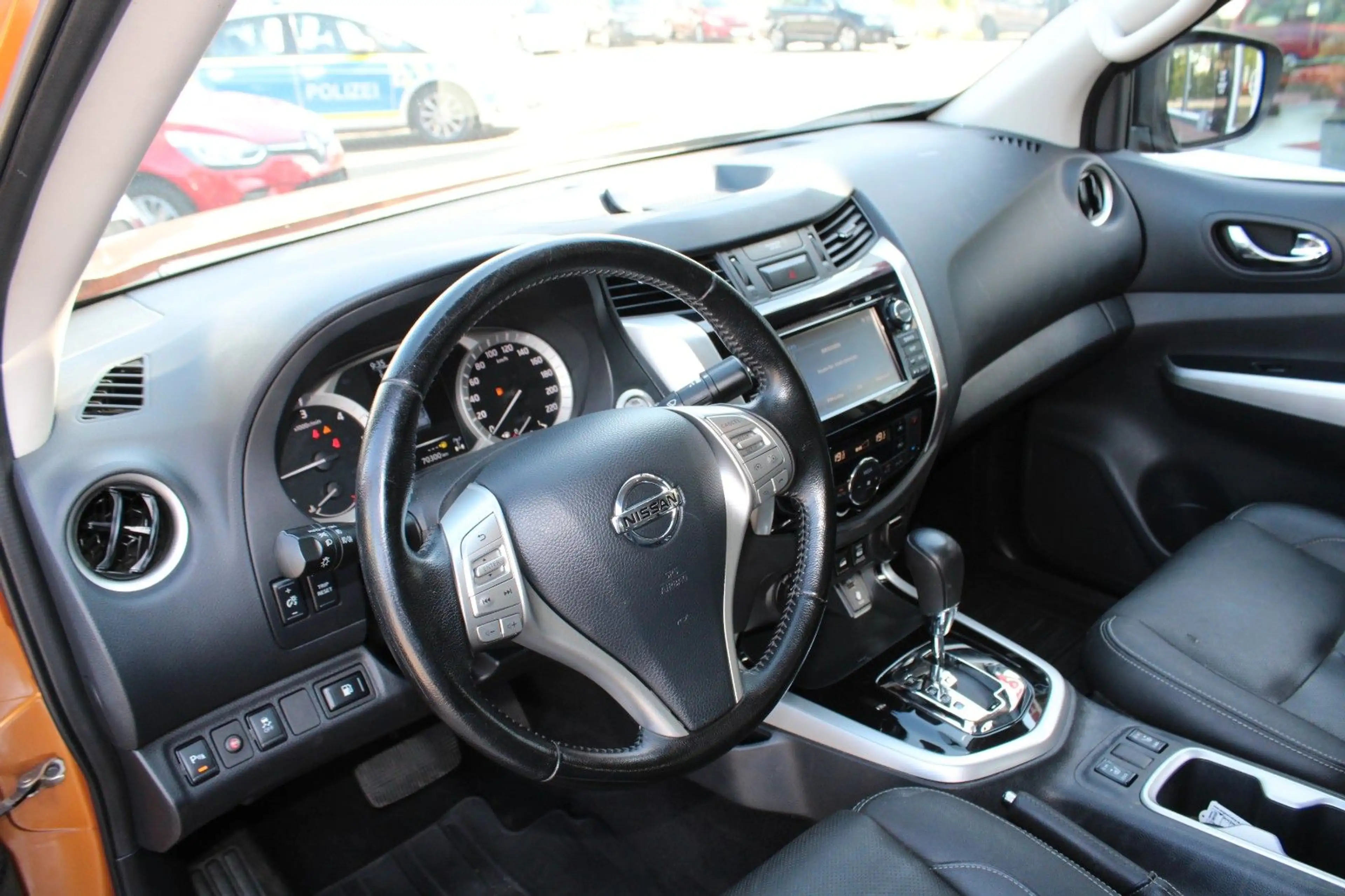 Nissan Navara NP300 Tekna Double Cab 4x4 Navi Automatik — photo 11