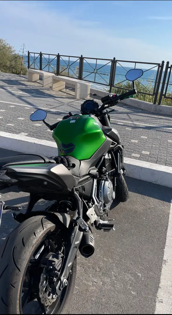 Kawasaki Z 650 zelena - 2