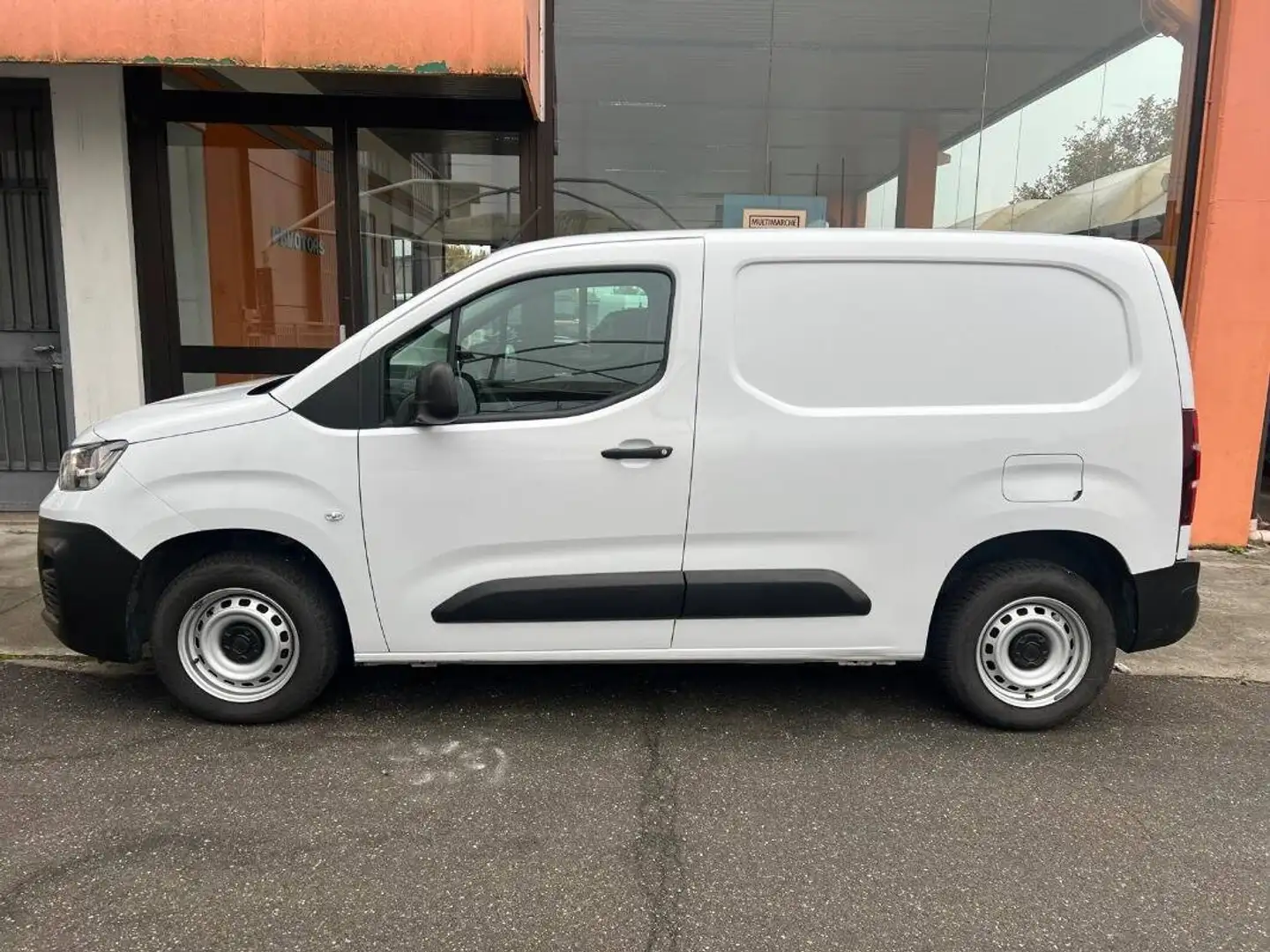 Fiat Doblo Van 1.5 bluehdi 100cv CH1 Blanc - 2