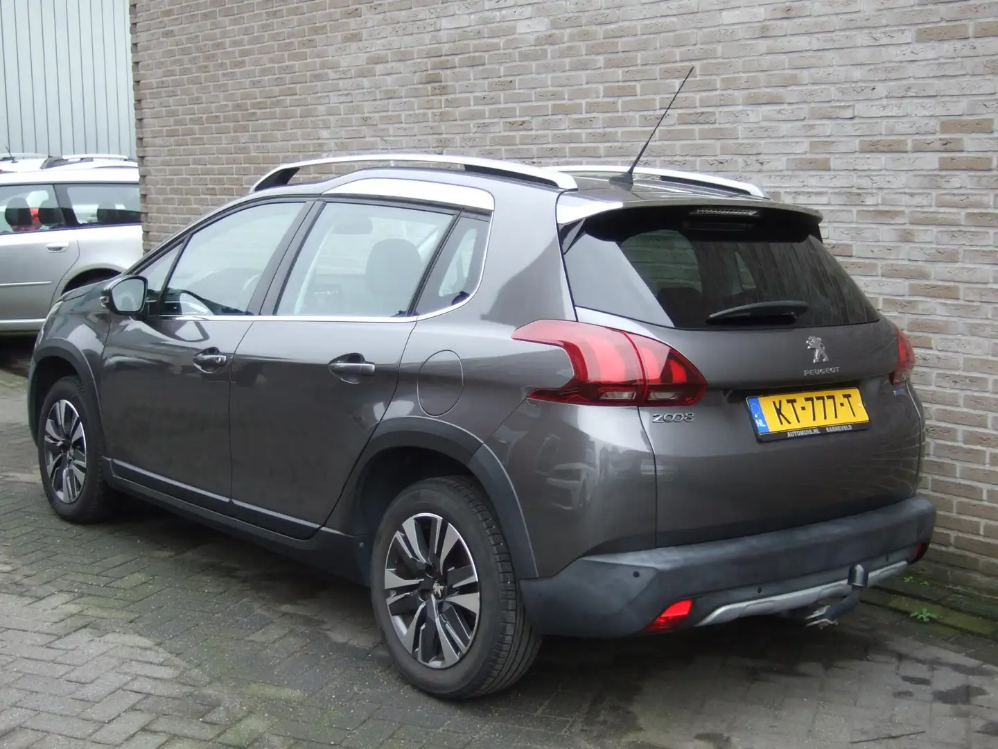 Peugeot 2008 1.2 PureTech Allure - 2e eig! - Panodak - Trekhaak Grau - 2