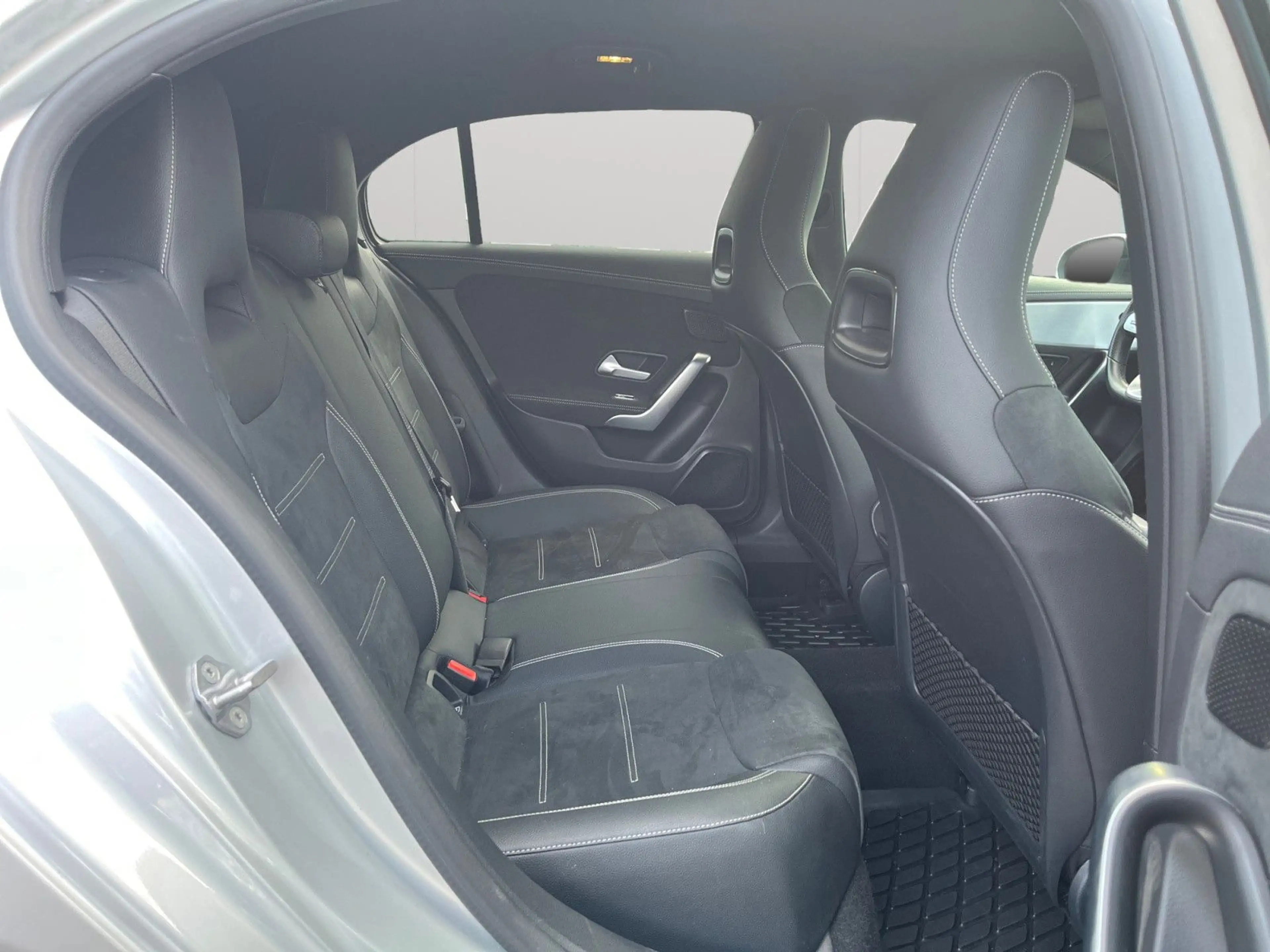 Mercedes-Benz A 200 Edition 2020 AMG — photo 12