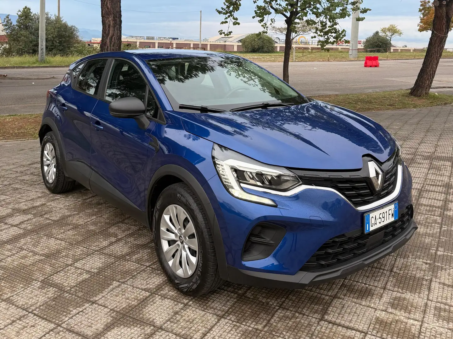 Renault Captur II 1.0 tce Zen Gpl 100cv Blauw - 2