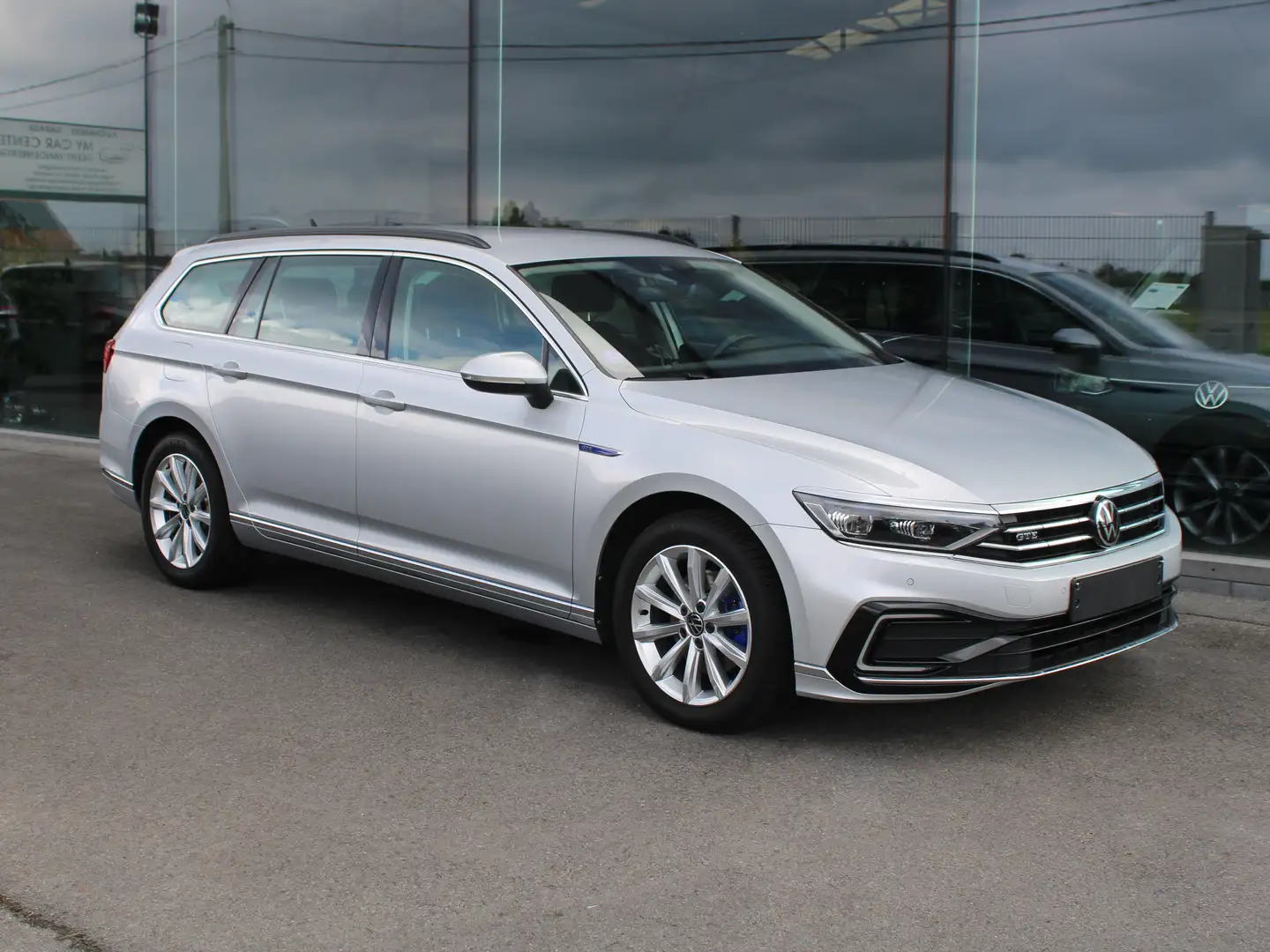 Volkswagen Passat Variant 1.4TSI GTE-CAMERA-APP C-AC-NAVI-VEEL OPTIES Zilver - 1
