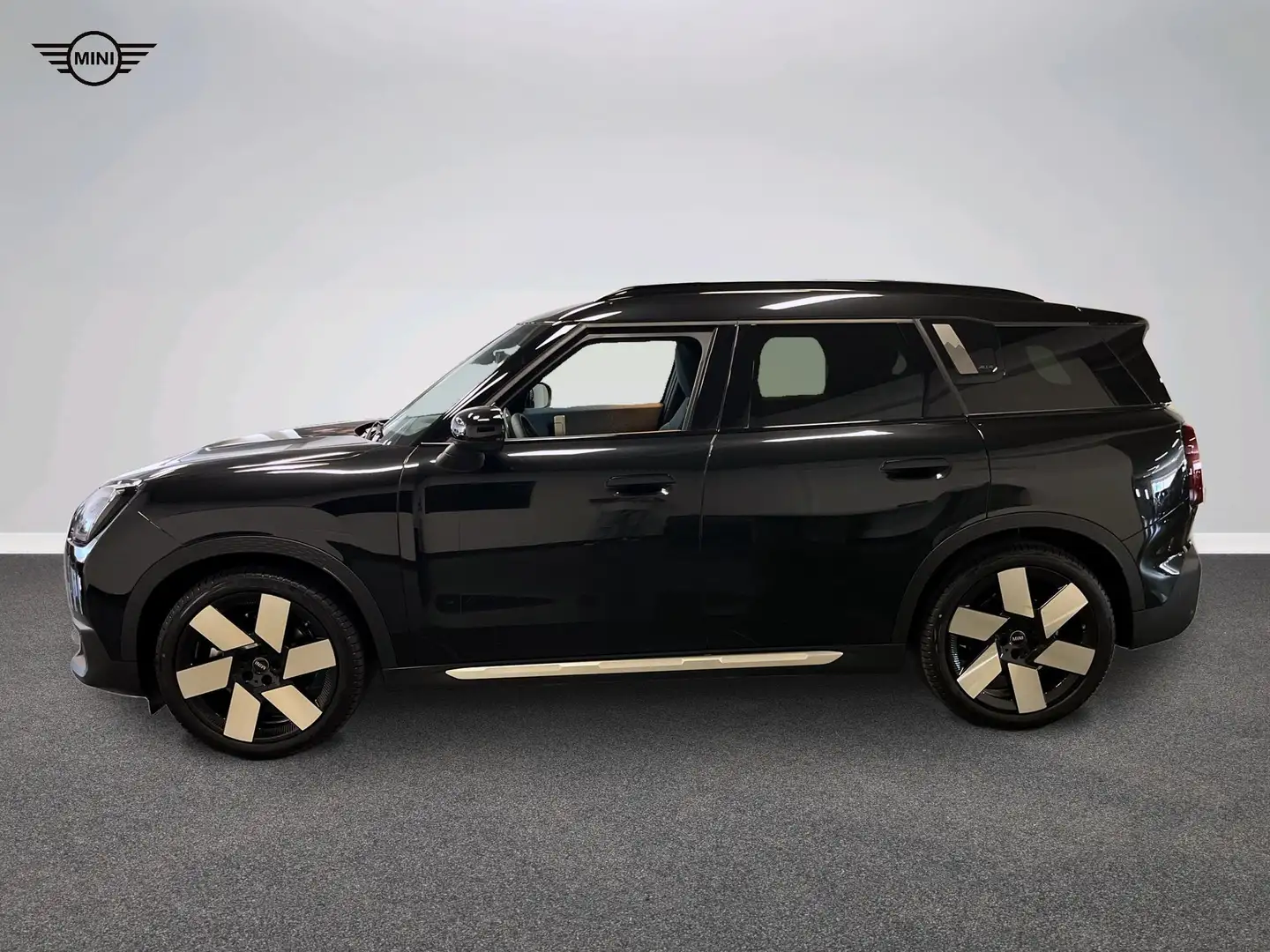 MINI Countryman S All4 All-Electric MINI Countryman SE ALL4 Чёрный - 2