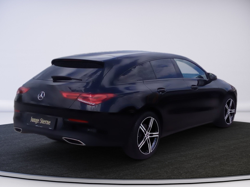 Mercedes-Benz CLA 180 Shooting Brake — photo 6