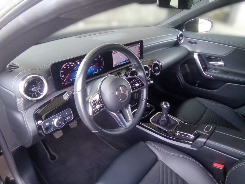 Mercedes-Benz CLA 180 Shooting Brake — photo 10