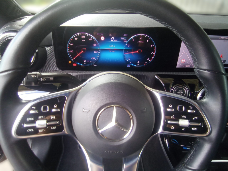 Mercedes-Benz CLA 180 Shooting Brake — photo 11