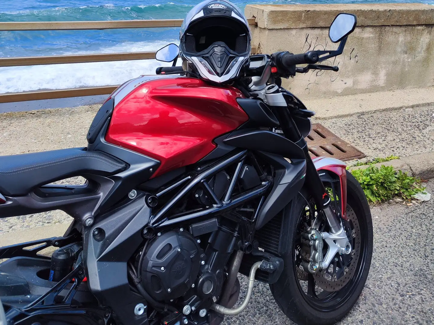 MV Agusta Brutale 800 Rosso - 1