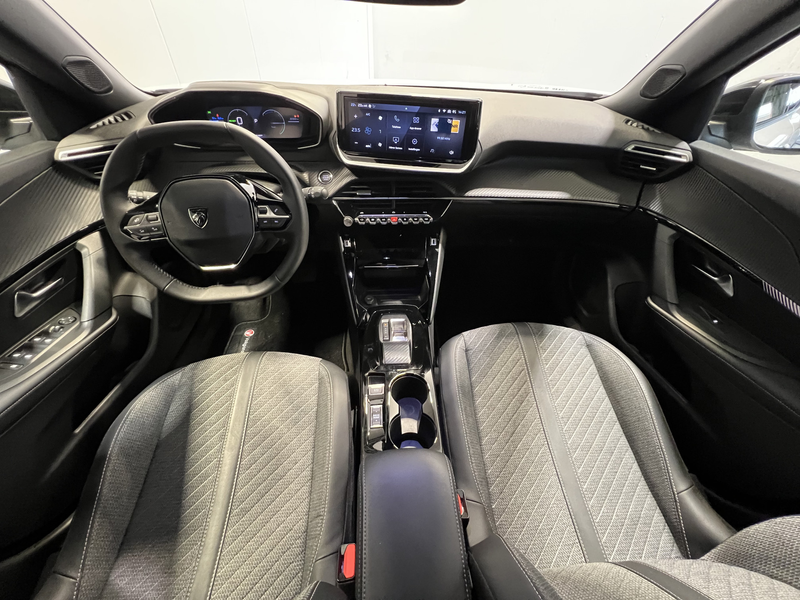 Peugeot e-2008 EV Allure Avantage 54 kWh | Android/Apple Carplay — photo 6