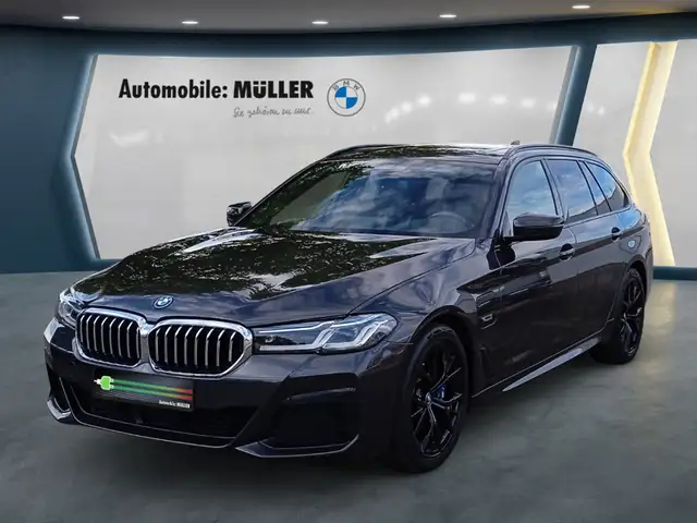 Bmw 530 e Touring M Sport Aut. KAMERA+LKRDHZG+AHZV+SHZG+N