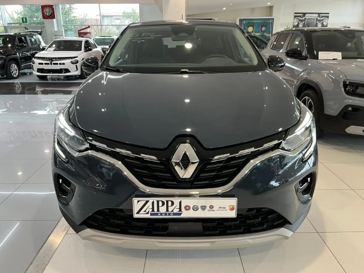 Renault Captur TCe 100 CV GPL FAP Intens Blau - 2