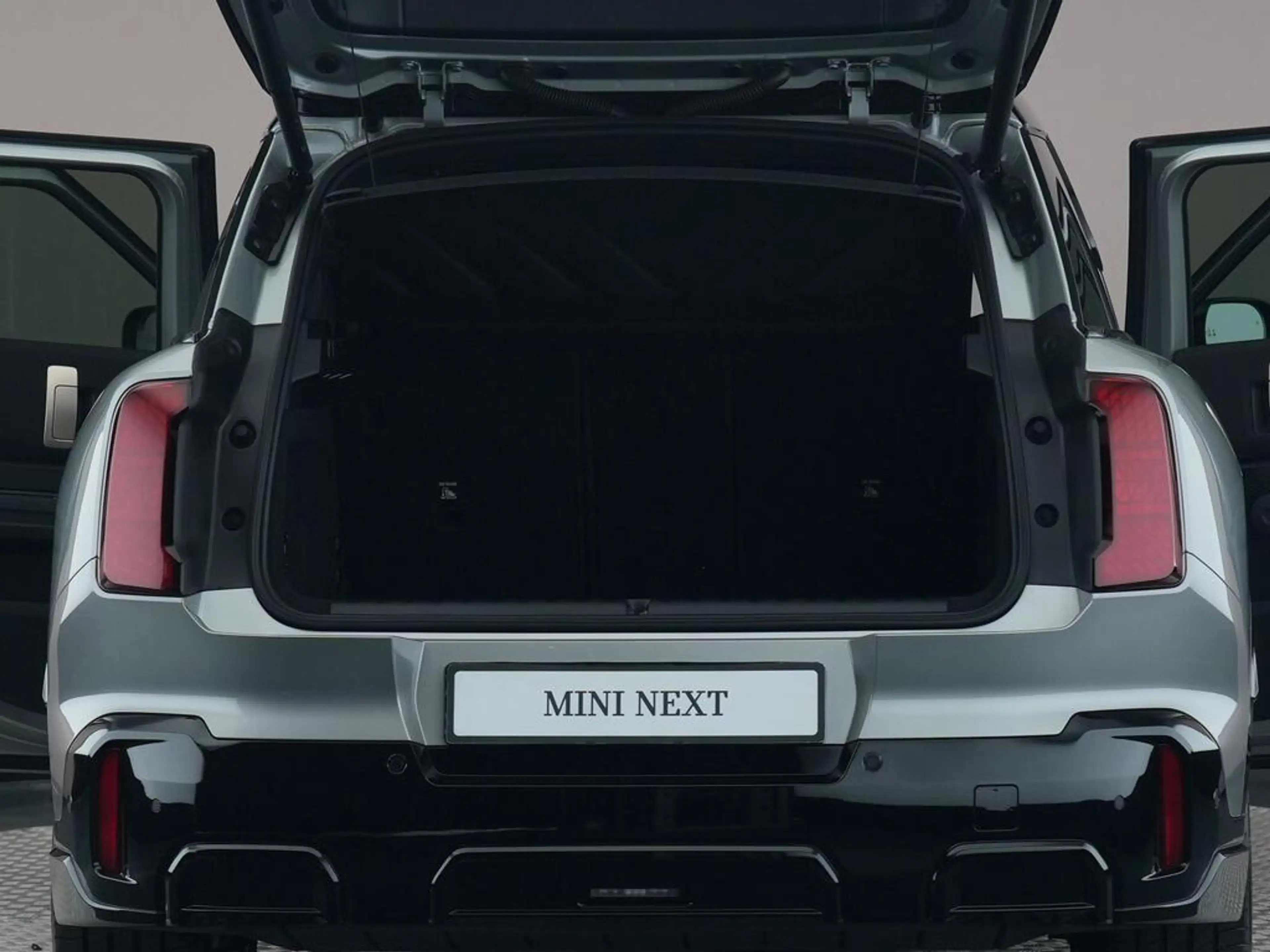MINI John Cooper Works Countryman E L 66.5 kWh — photo 12