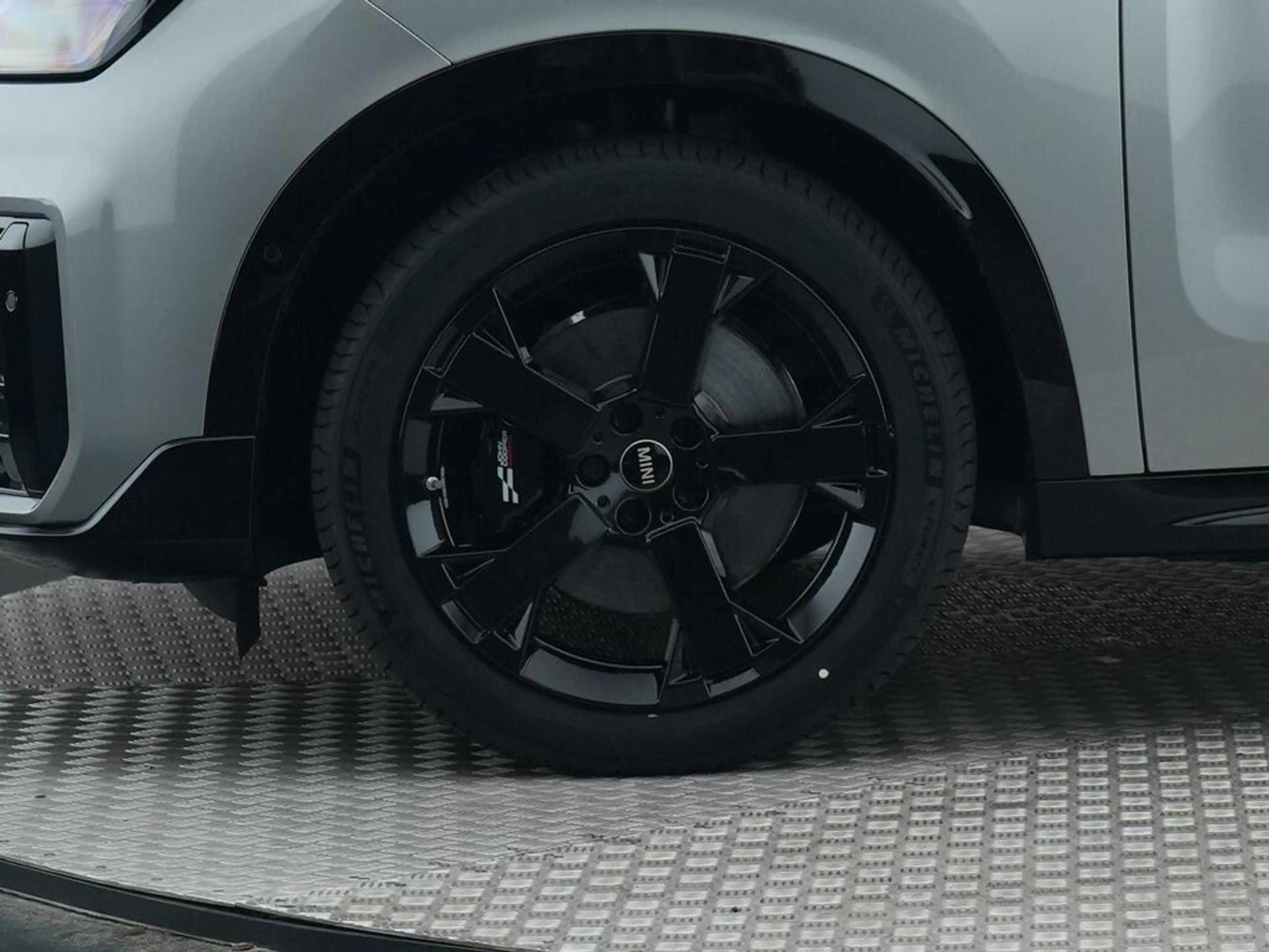 MINI John Cooper Works Countryman E L 66.5 kWh — photo 18
