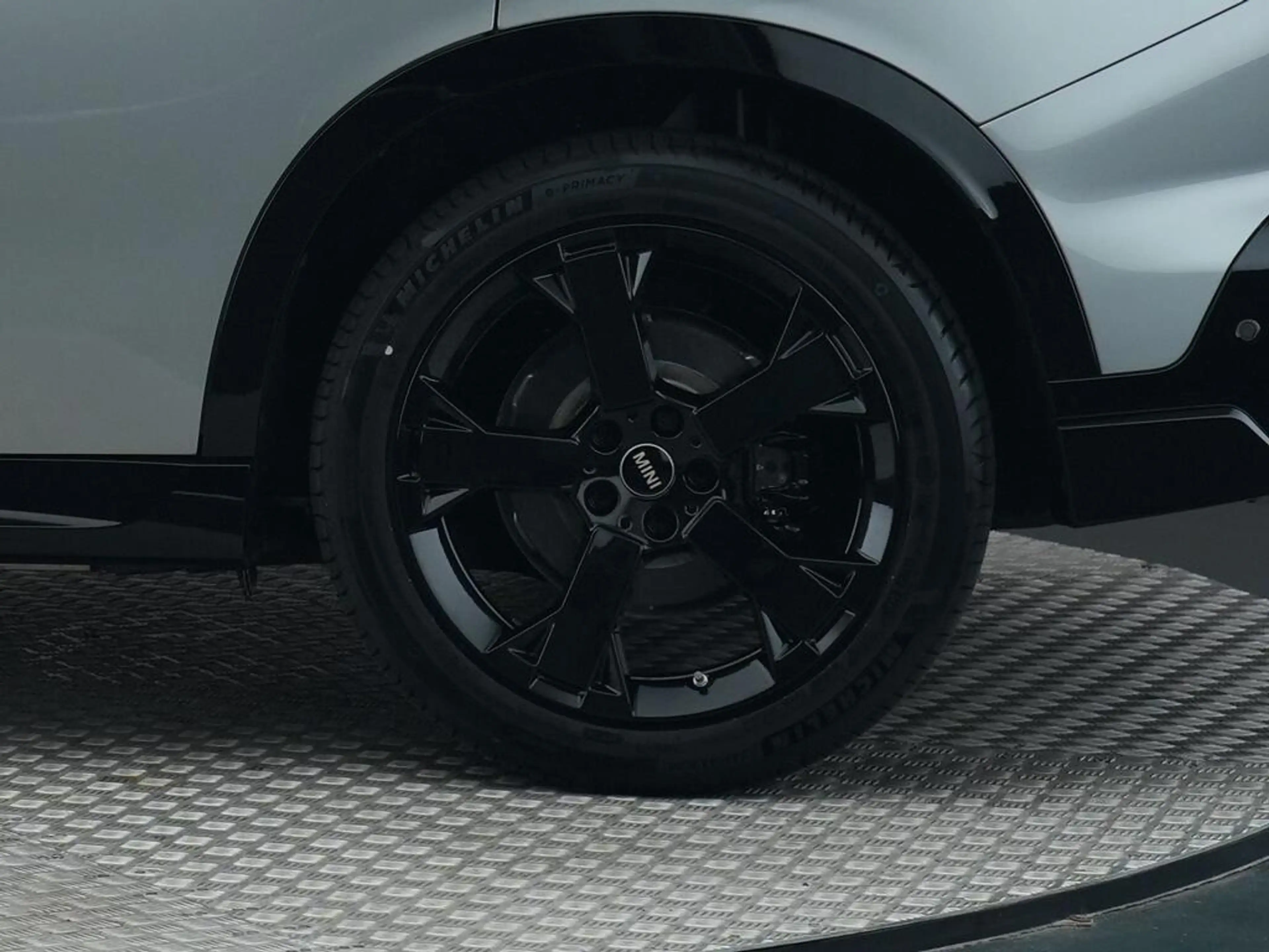 MINI John Cooper Works Countryman E L 66.5 kWh — photo 16