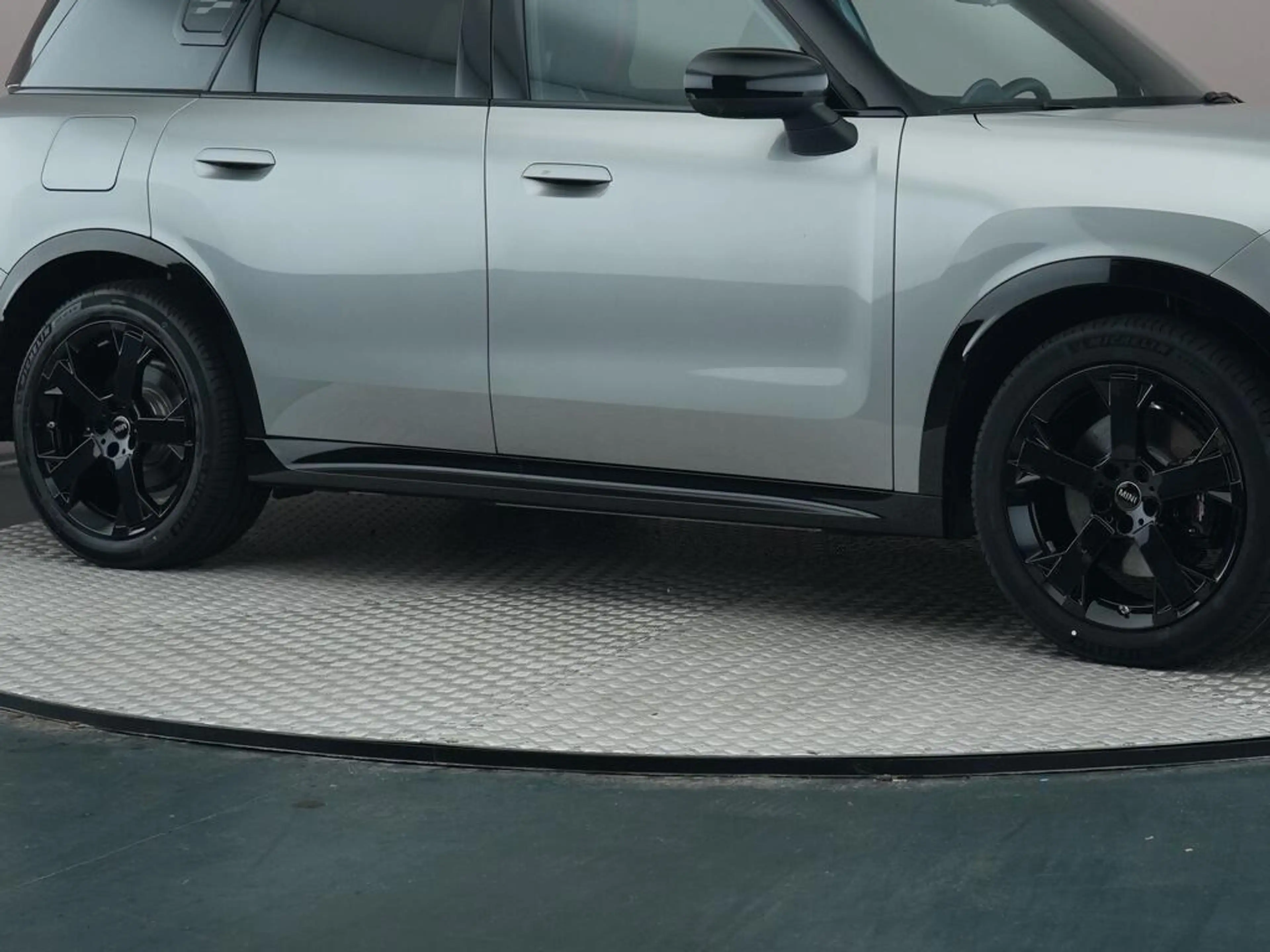 MINI John Cooper Works Countryman E L 66.5 kWh — photo 21