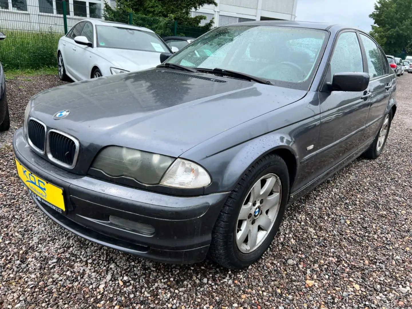 BMW 325 i Limousine Černá - 1
