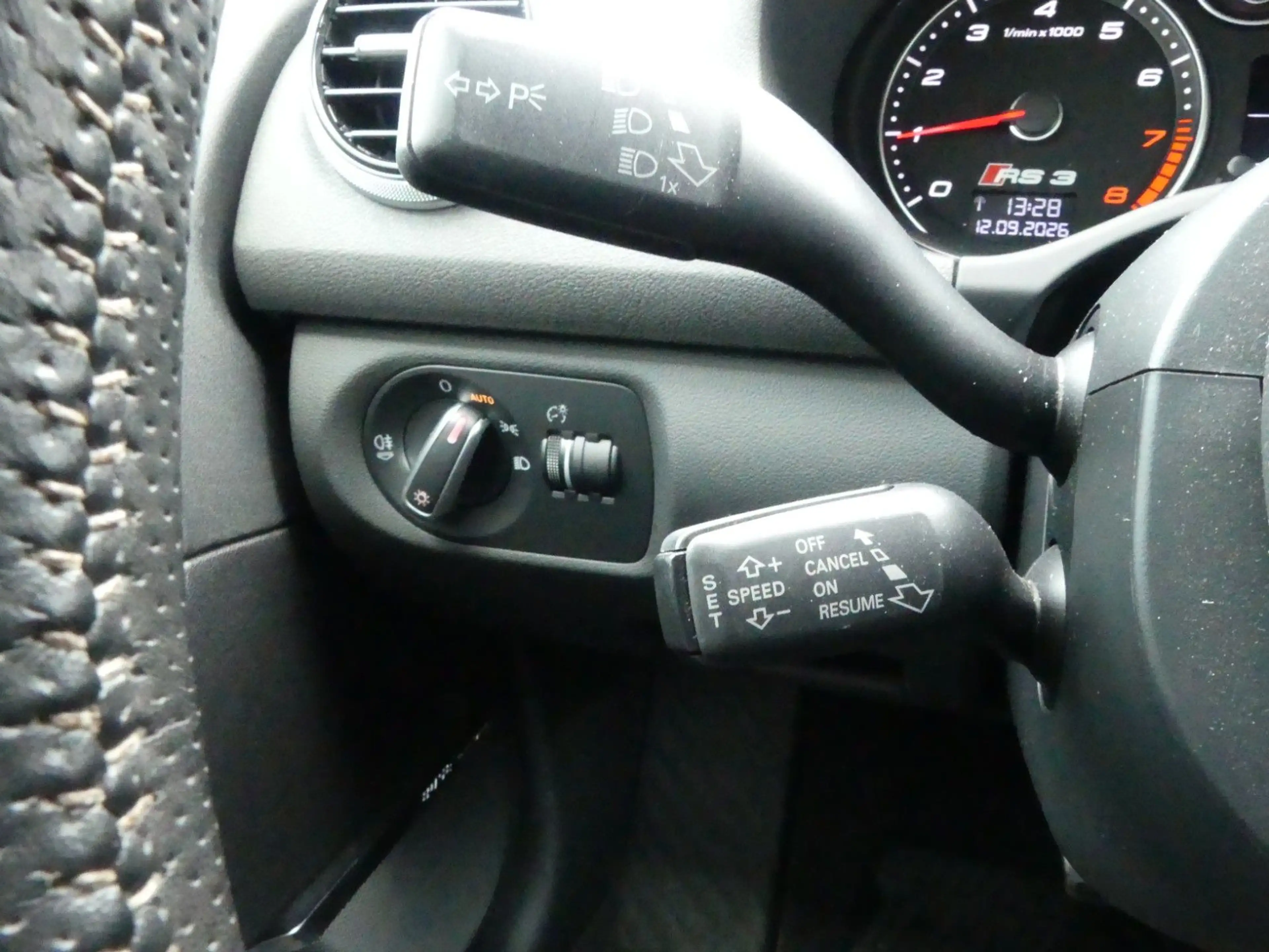 Audi RS3 Sportback 2.5 TFSI quattro — photo 12