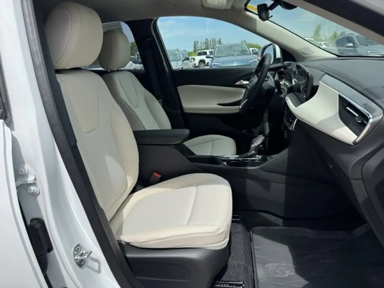 Buick Encore снимка Buick Encore