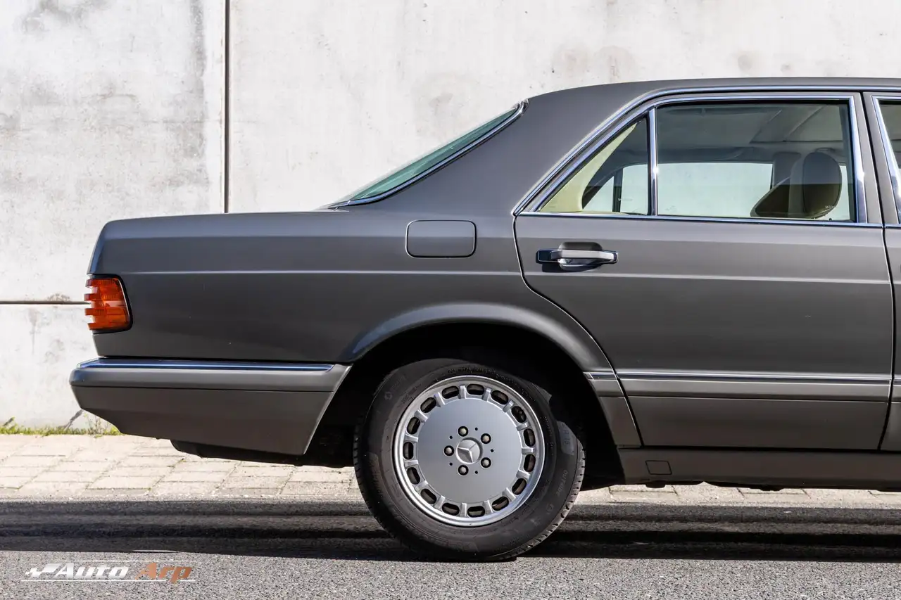 Mercedes-Benz S 300 SE, foto 3