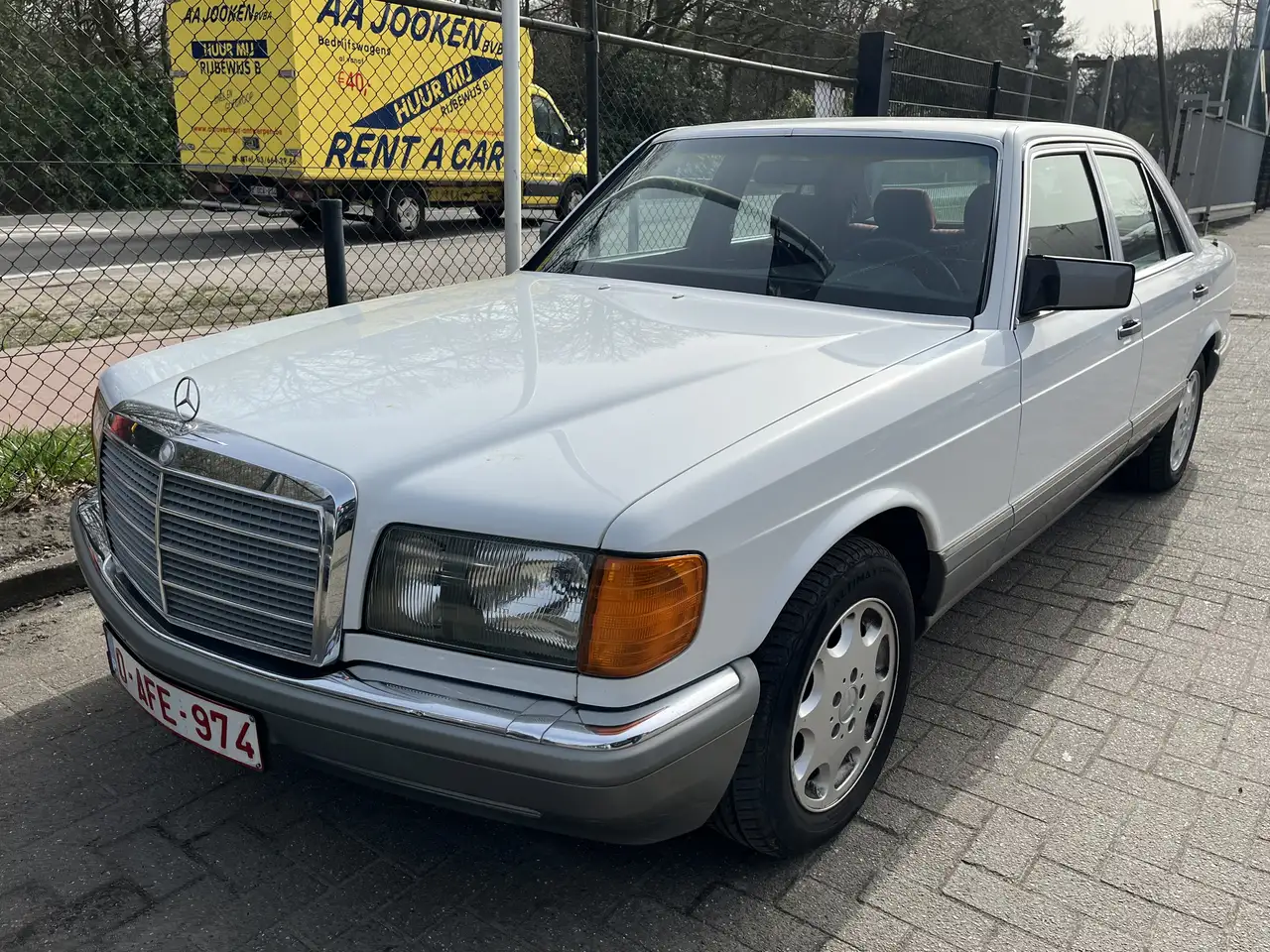 Mercedes-Benz S 300 SE, foto 2