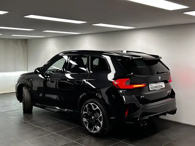 BMW X1 view 3